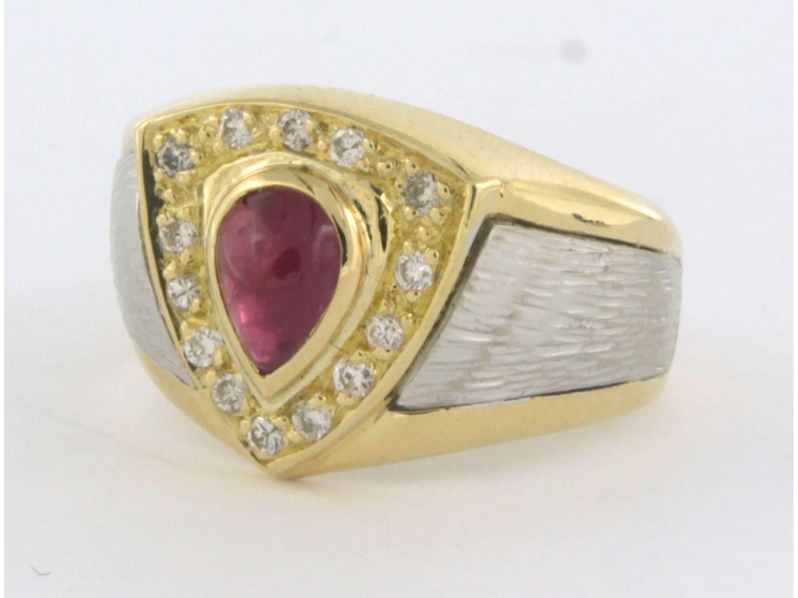 Ring with ruby and brilliant cut diamonds up to 0.21ct 14k bicolour gold In Excellent Condition For Sale In The Hague, ZH