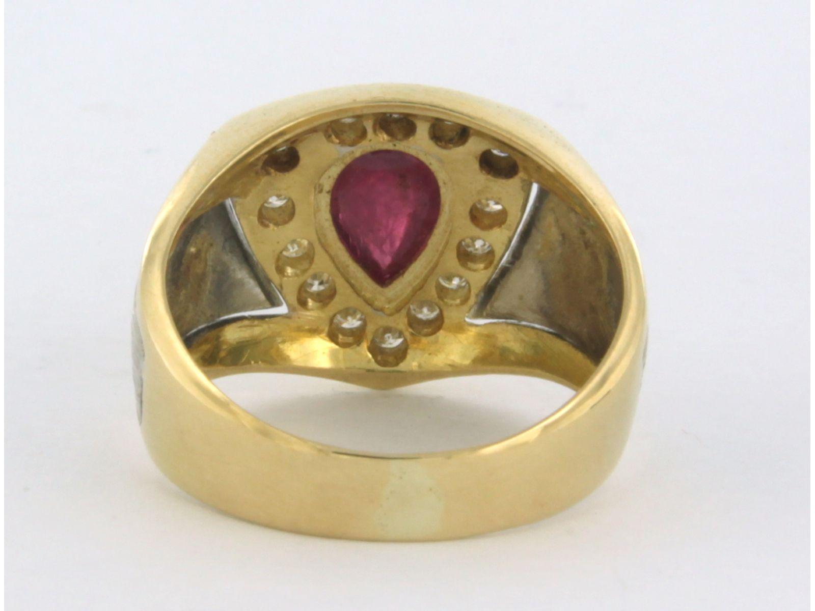 Ring with ruby and brilliant cut diamonds up to 0.21ct 14k bicolour gold For Sale 1