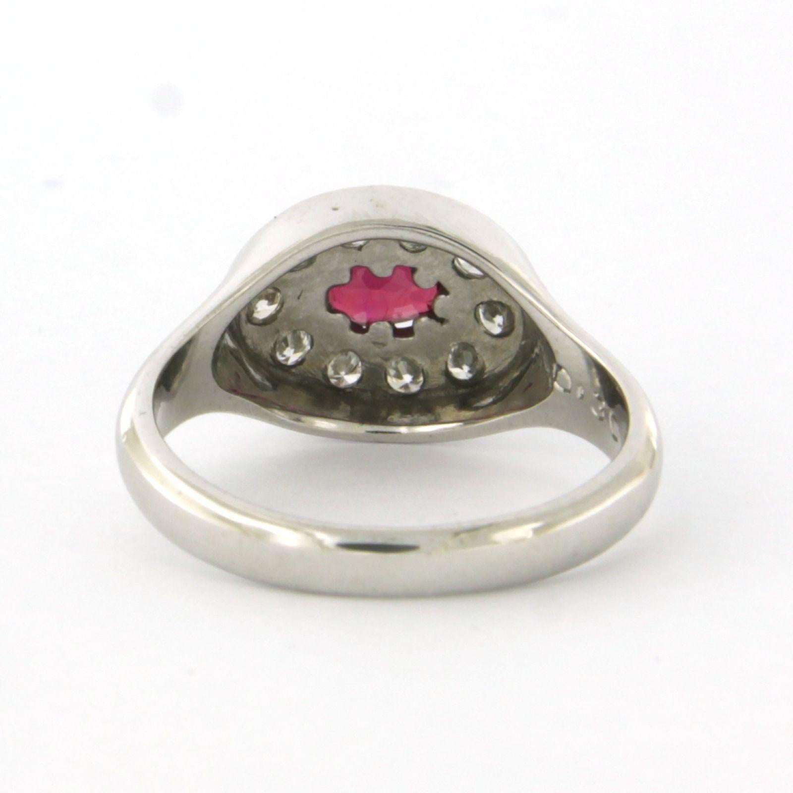 Taille brillant Bague avec rubis et diamants taille brillant jusqu'à 0,30ct Or 18k 4,4 grammes en vente