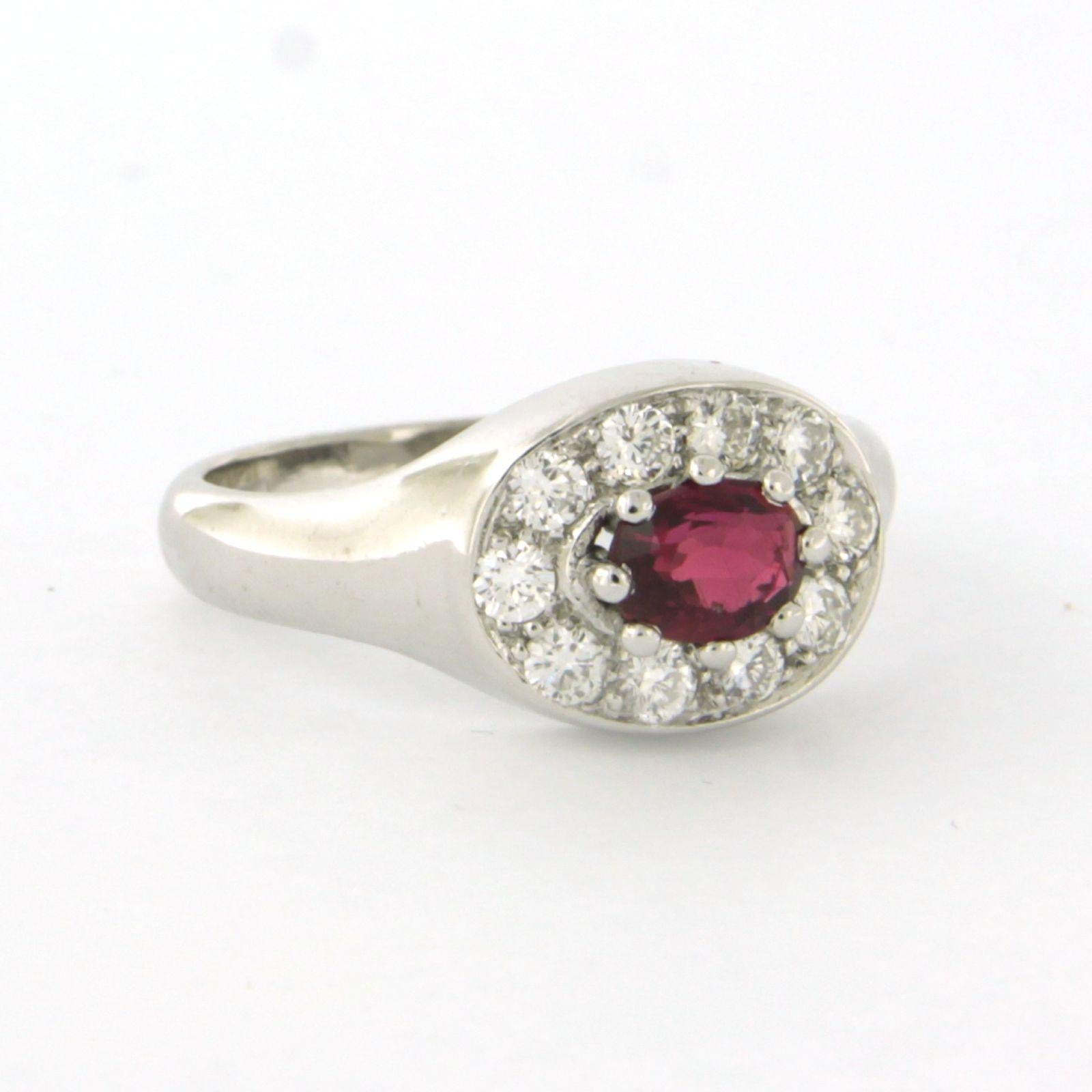 Bague avec rubis et diamants taille brillant jusqu'à 0,30ct Or 18k 4,4 grammes Unisexe en vente