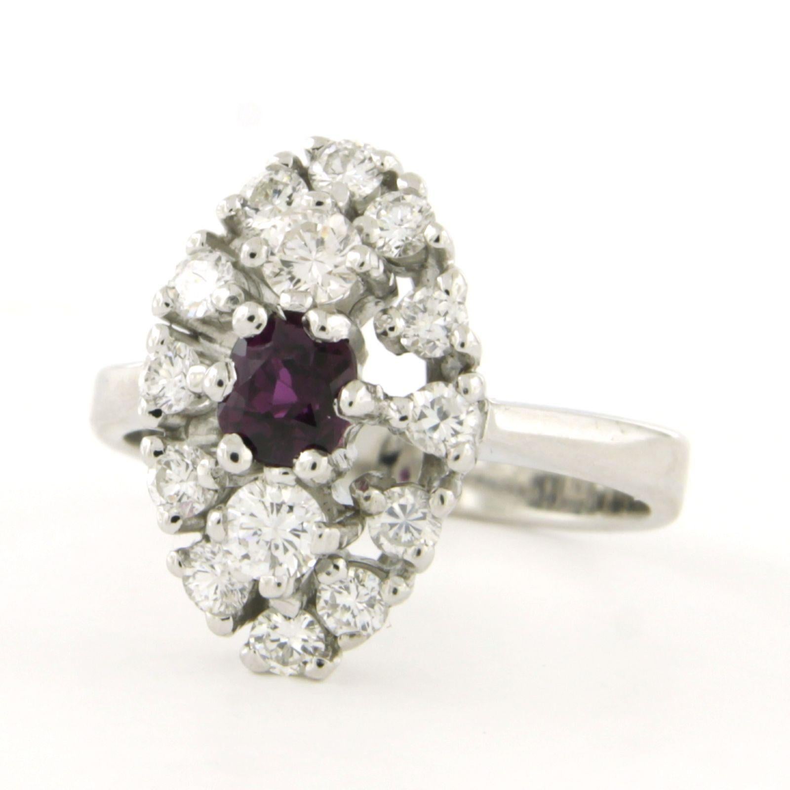 Anello con rubino e diamanti taglio brillante fino a 0,70 carati in oro 14k 5,7 grammi in vendita 4