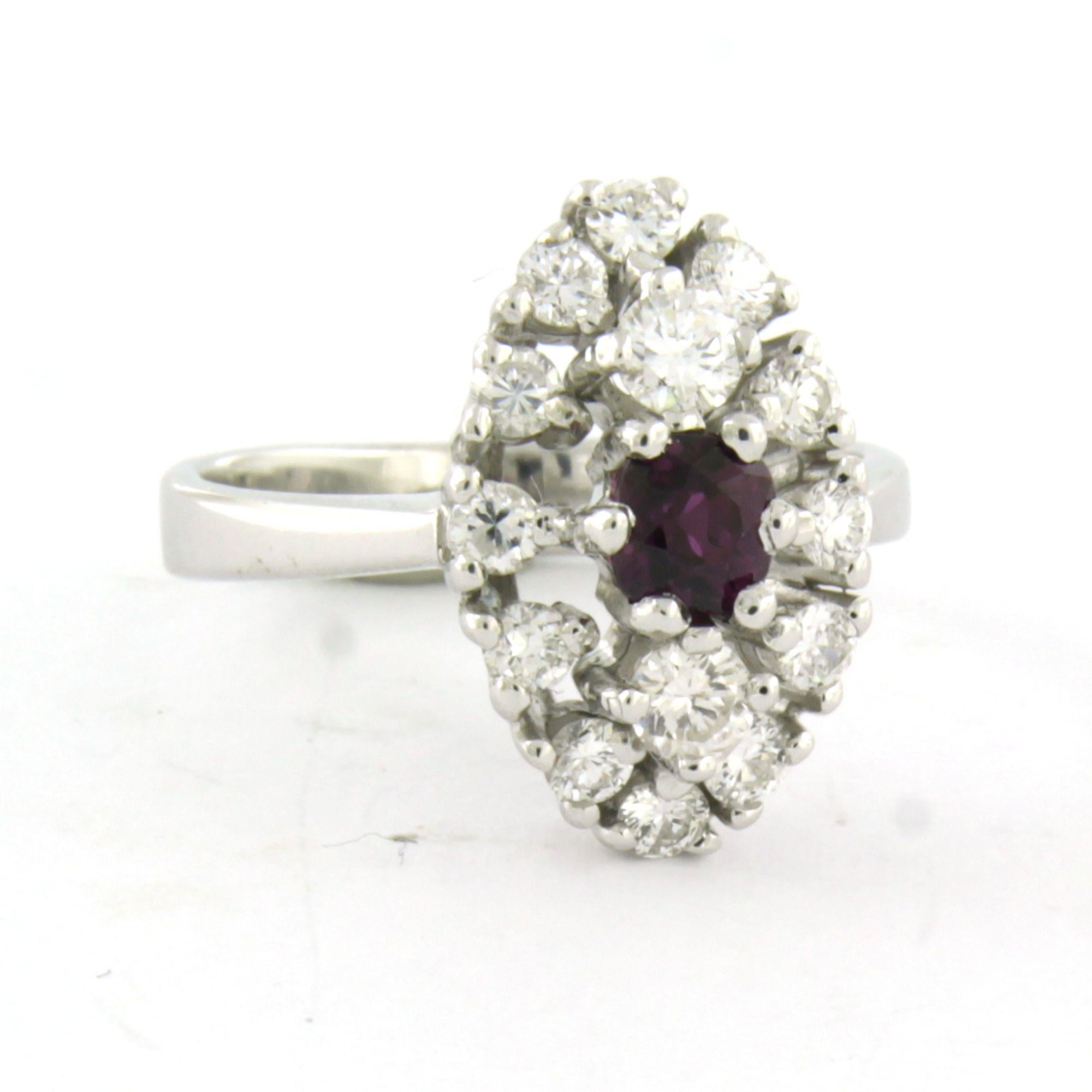 Anello con rubino e diamanti taglio brillante fino a 0,70 carati in oro 14k 5,7 grammi in vendita 5