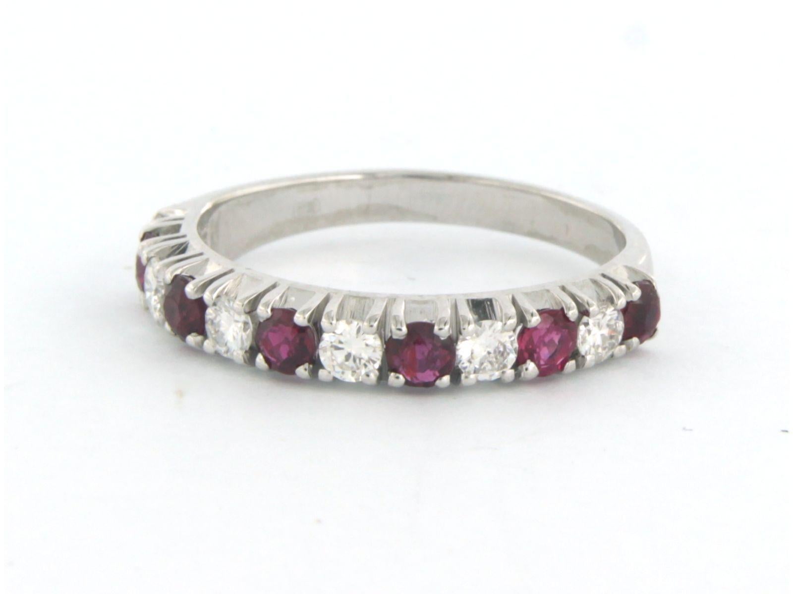 Ring with Ruby and diamonds 14k white gold In Good Condition For Sale In The Hague, ZH