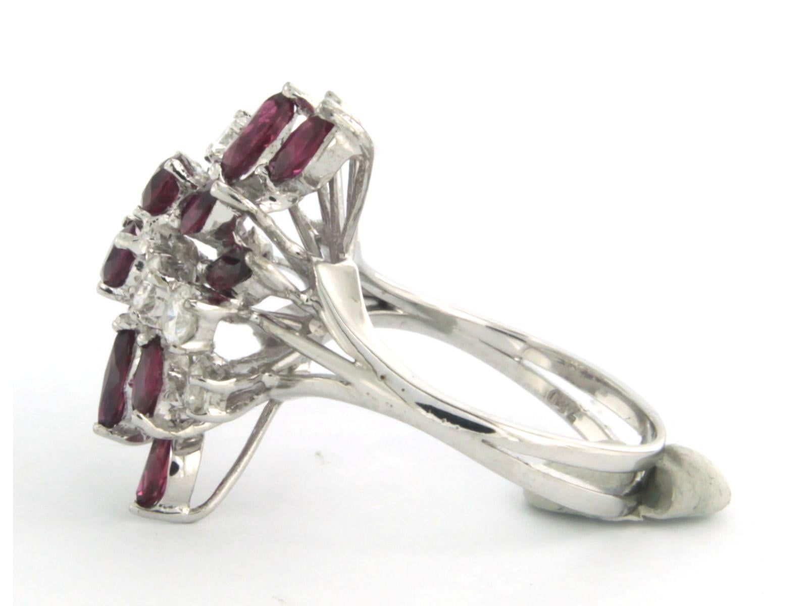 Ring with ruby and diamonds 18k white gold For Sale 1