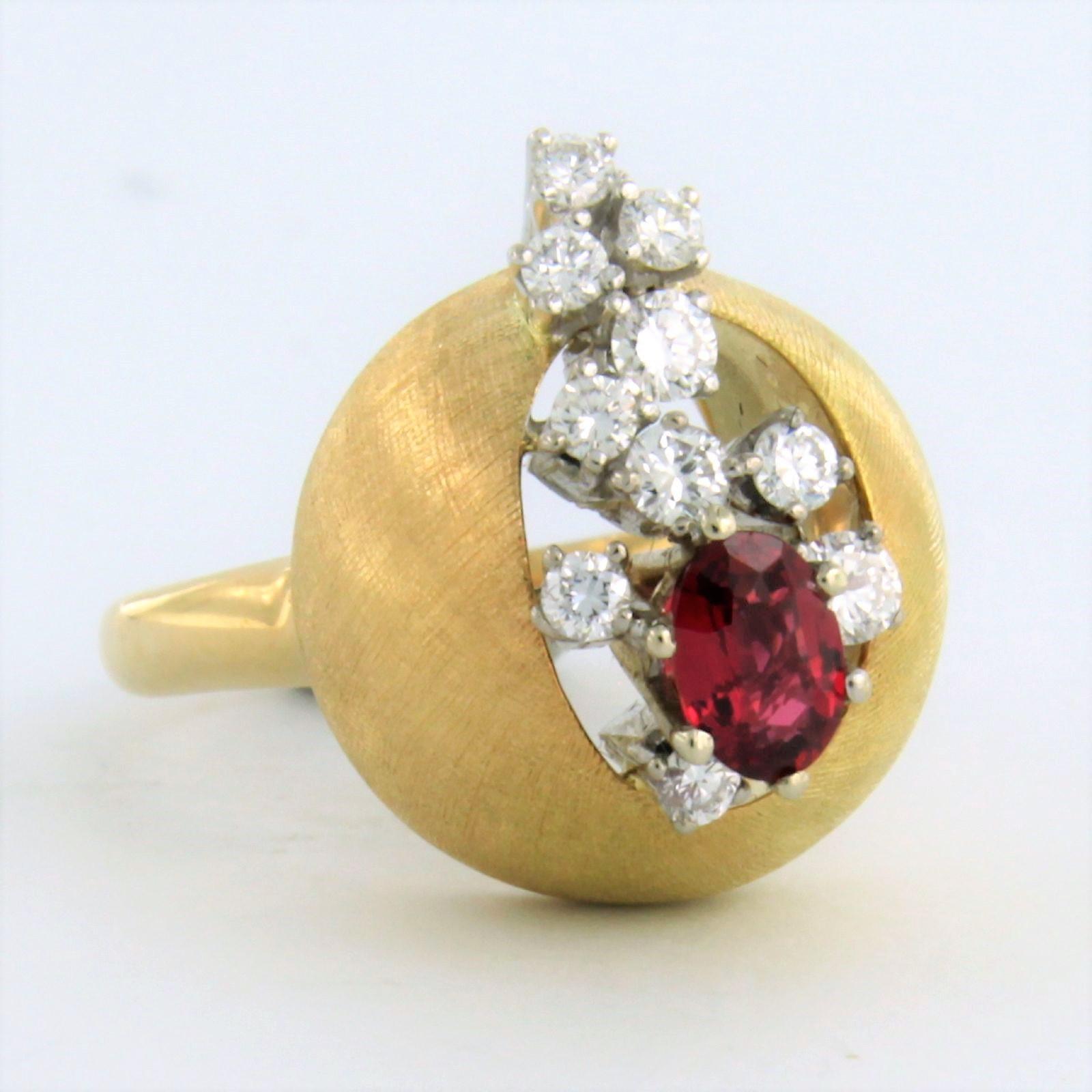 Modern Ring with Ruby and diamonds 18k yellow gold For Sale