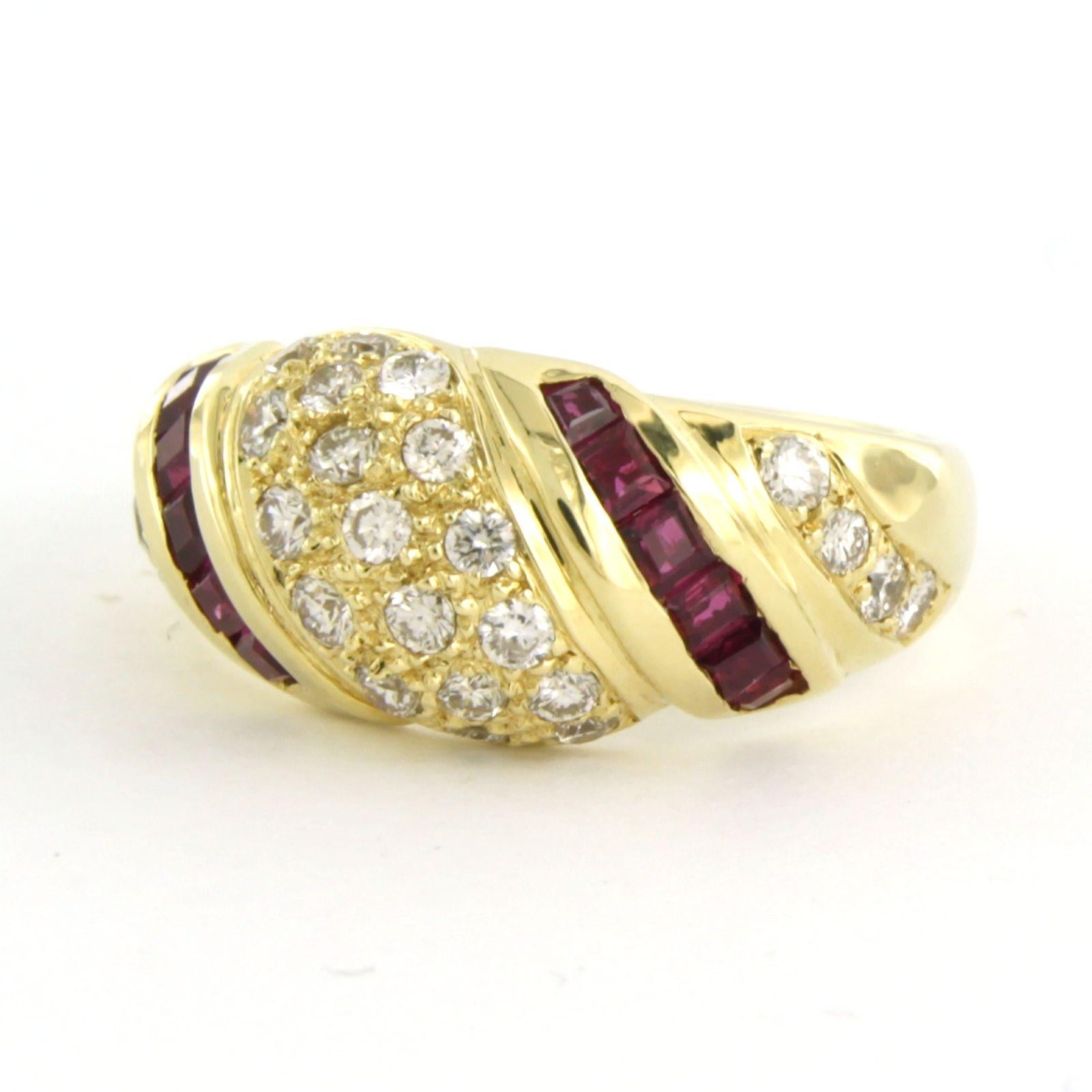 Brilliant Cut Ring with ruby and diamonds 18k yellow gold For Sale