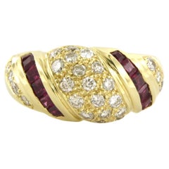 Ring with ruby and diamonds 18k yellow gold
