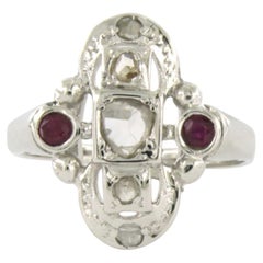 Bague avec rubis et diamants de taille rose jusqu'à 0,20ct Or 18k 4,1 grammes