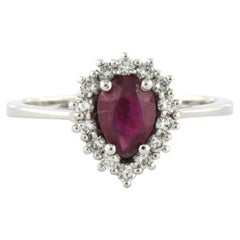 Bague avec rubis jusqu'à 0,90ct et diamants taille brillant jusqu'à 0,24ct Or 18k
