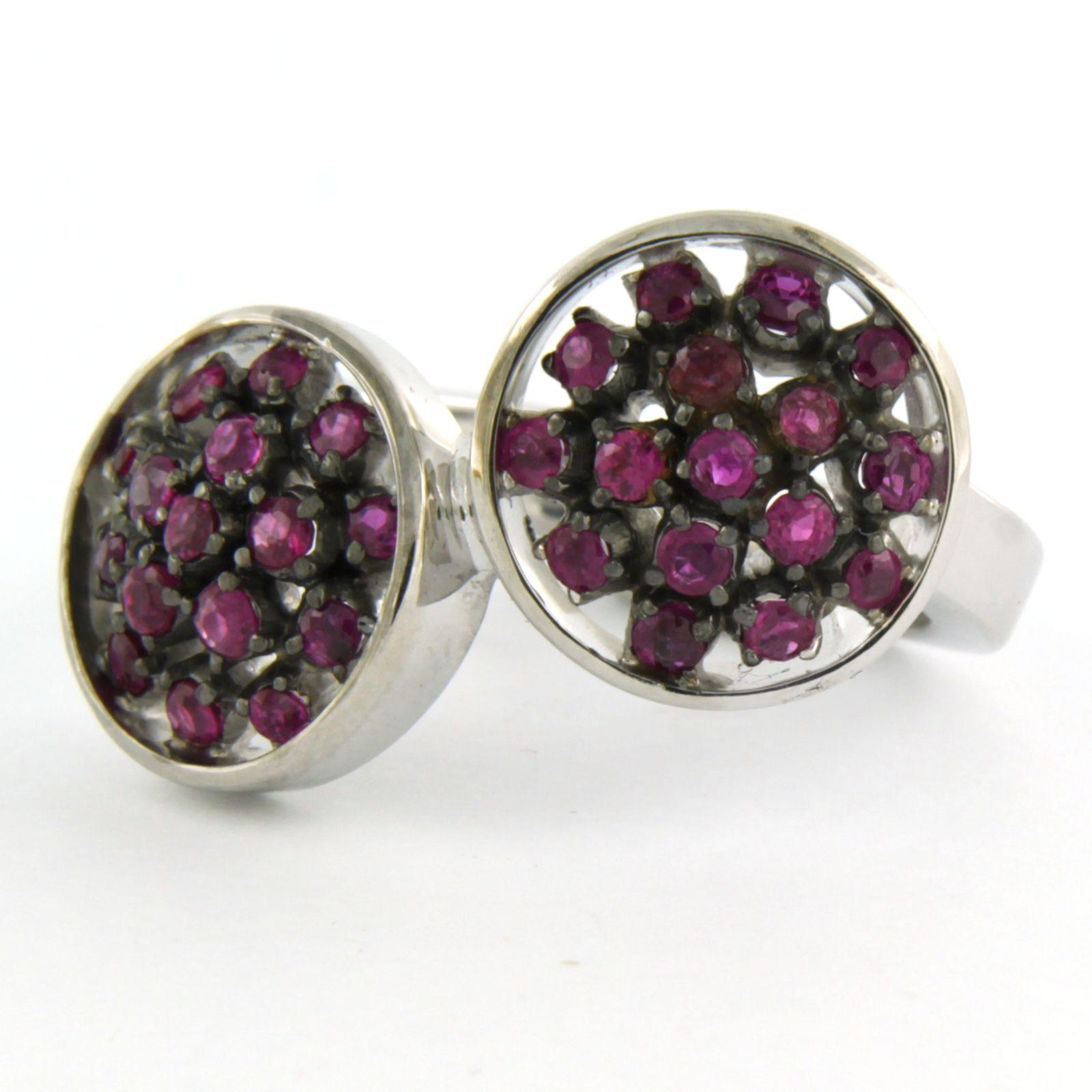 Ring with ruby up to 1.75ct 10.3 grams 14k gold ring size US 8 - EU 18(57) In Excellent Condition For Sale In The Hague, ZH