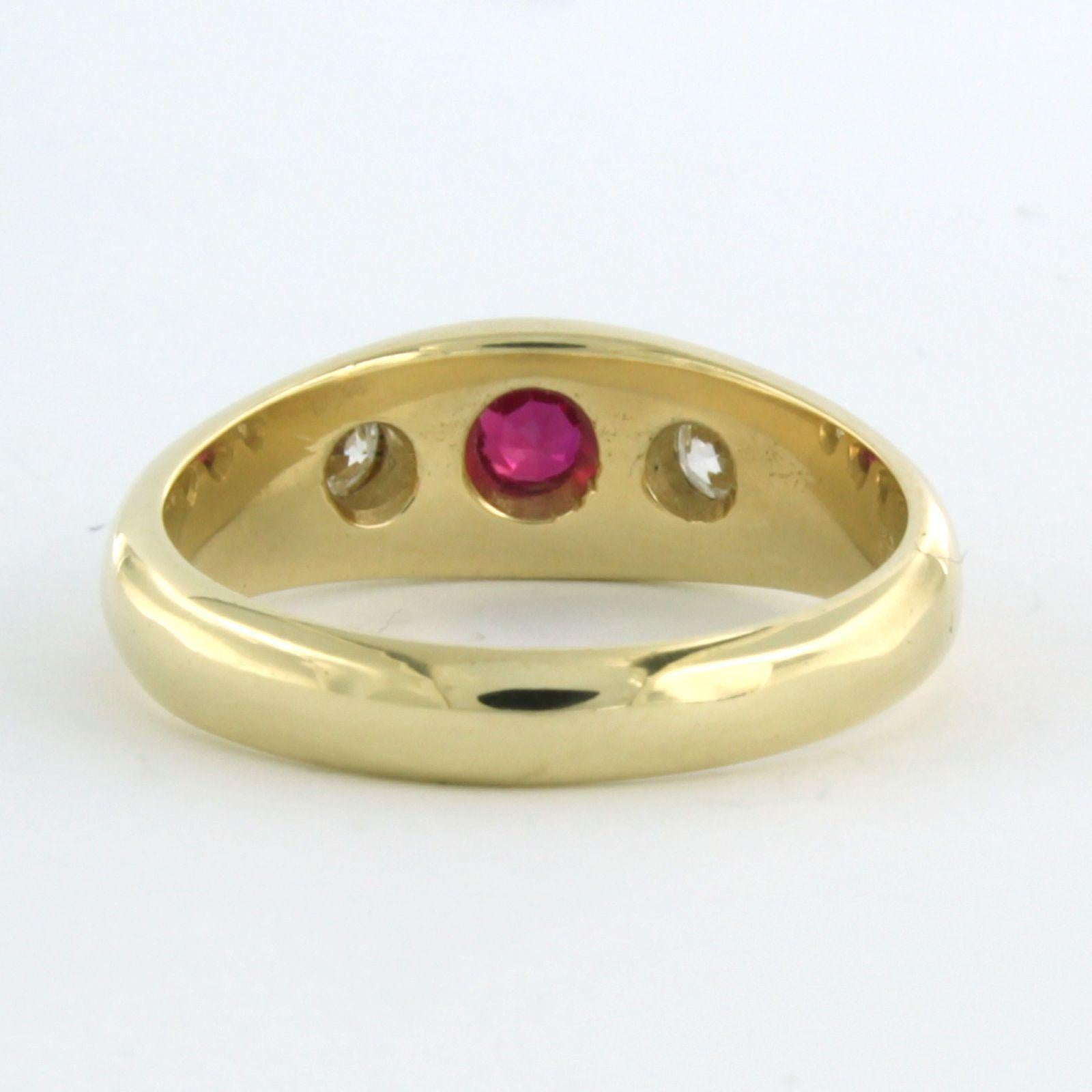 Taille vieille mine Bague avec rubis verneuille et diamants taille ancienne jusqu'à 0,30ct or 14k en vente
