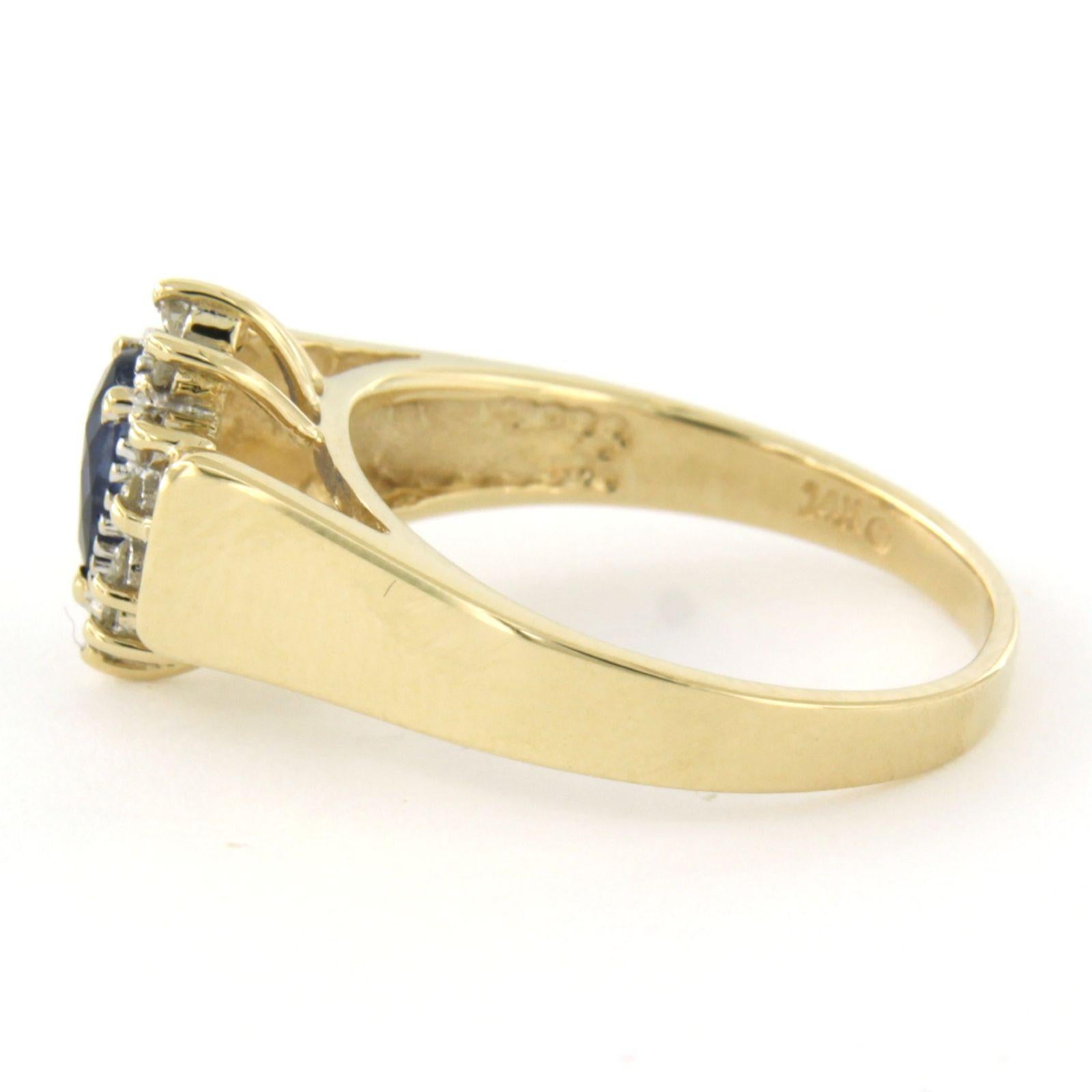 Anello con zaffiro e diamanti taglio brillante fino a 0,05 ct in oro 14k 3,2 grammi in vendita 1