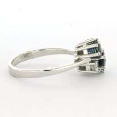 Ring with sapphire and brilliant cut diamonds up to 0.19ct 14k gold