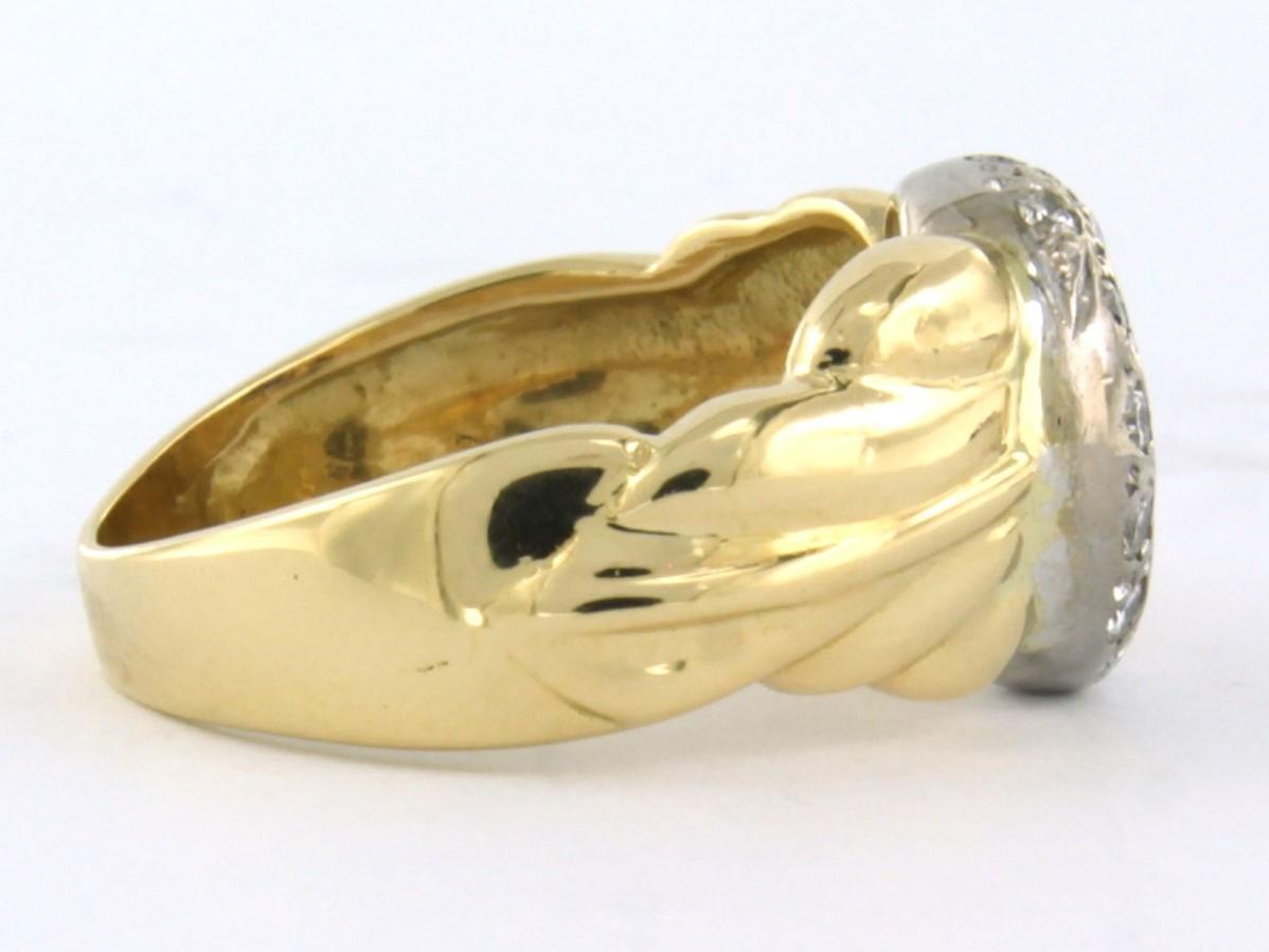 18k Bicolor Goldring besetzt mit Saphiren bis. 0,50ct und Diamanten im Brillantschliff bis zu. 0.19ct - F/G - VS/SI - Ringgröße U.S. 6.5 - EU. 17(53)

Ausführliche Beschreibung

die Oberseite des Rings ist 1.1 cm breit

Gewicht 6,2 Gramm

Ringgröße