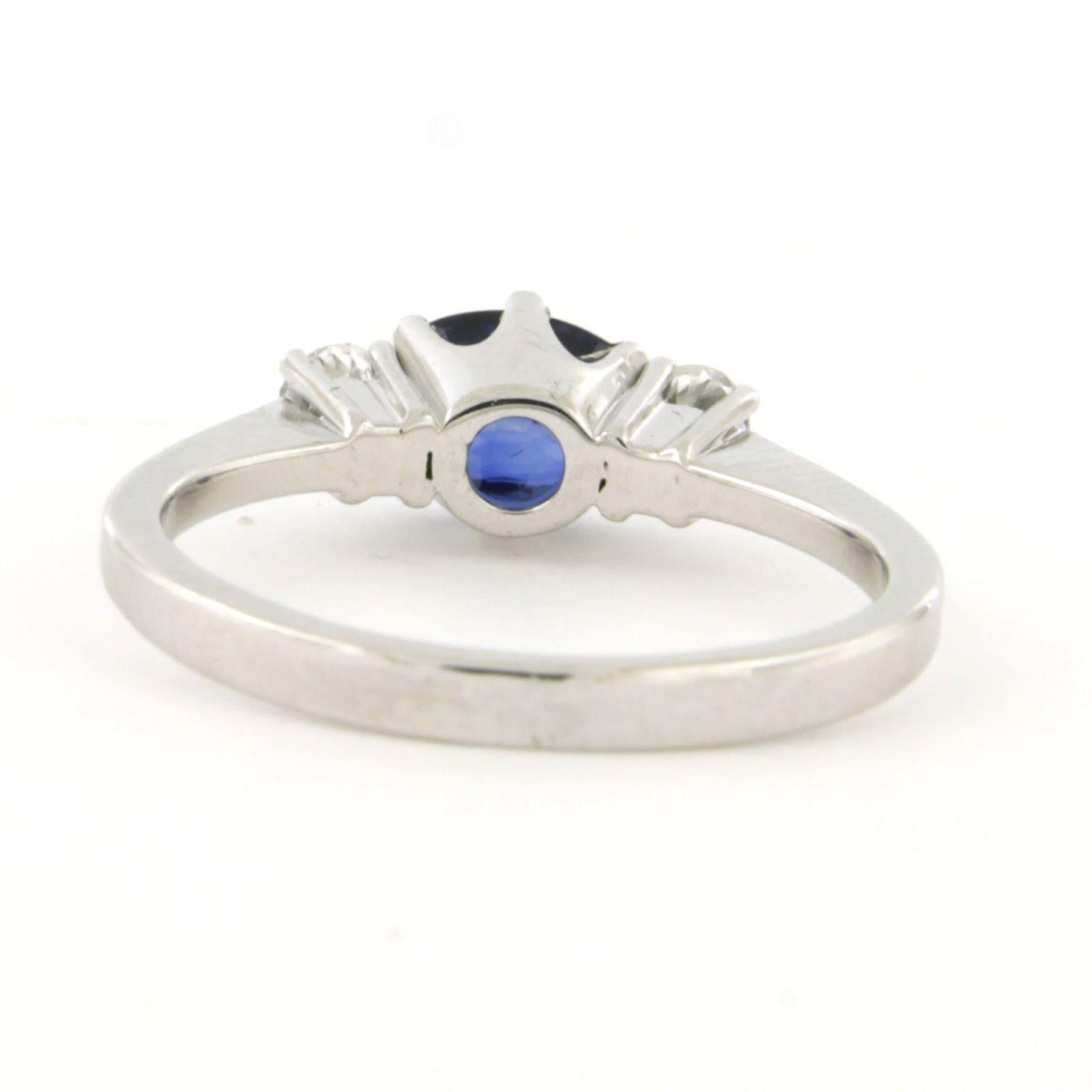 Taille brillant Bague avec saphir et diamants taille brillant jusqu'à 0,20ct Or 18k 3,8 grammes en vente