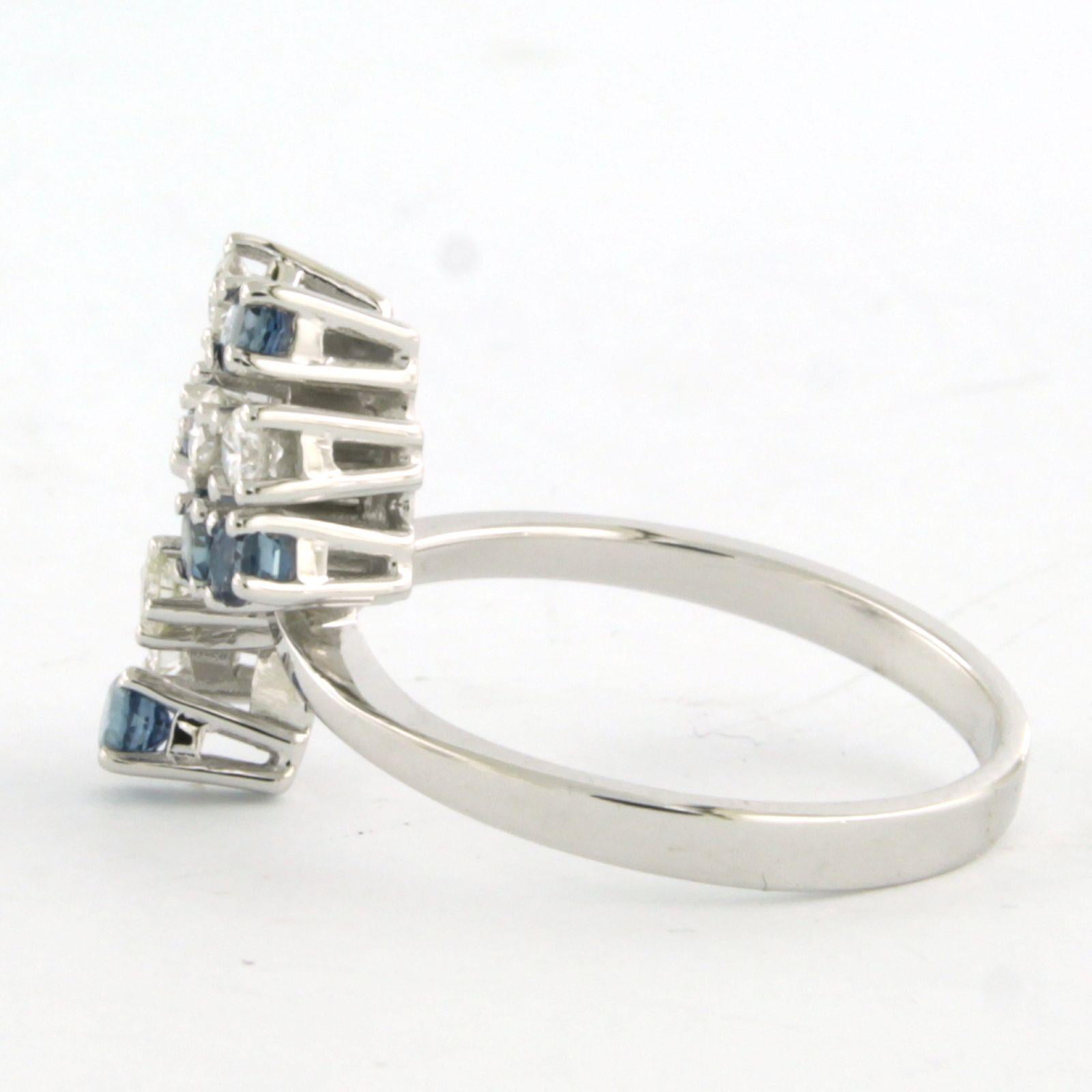 Ring mit Saphir und Diamanten im Brillantschliff bis zu 0,25ct 14k Gold 3,9 Gramm (Moderne) im Angebot