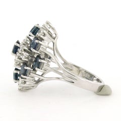 Bague en or 14 carats sertie d'un saphir et de diamants taille brilliante d'un poids total allant jusqu'à 0,36 ct