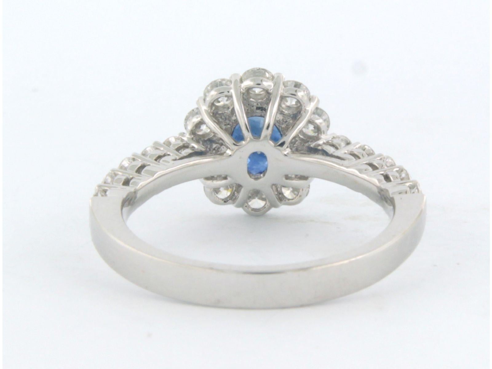 Ring mit Saphiren und Diamanten im Brillantschliff bis zu 0,90 Karat 18 Karat Weißgold im Angebot 2