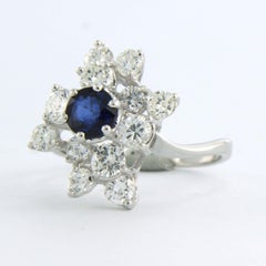 Anello con zaffiro e diamanti taglio brillante fino a 1,10ct in oro 18k 4,4 grammi