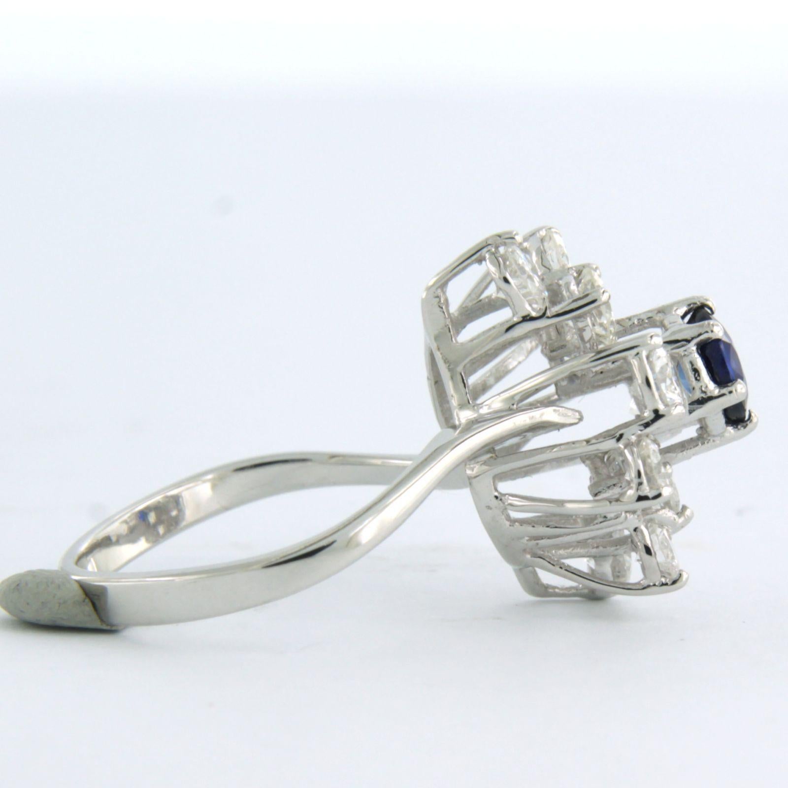 Taille brillant Bague avec saphir et diamants taille brillant jusqu'à 1,10ct Or 18k 4,4 grammes en vente