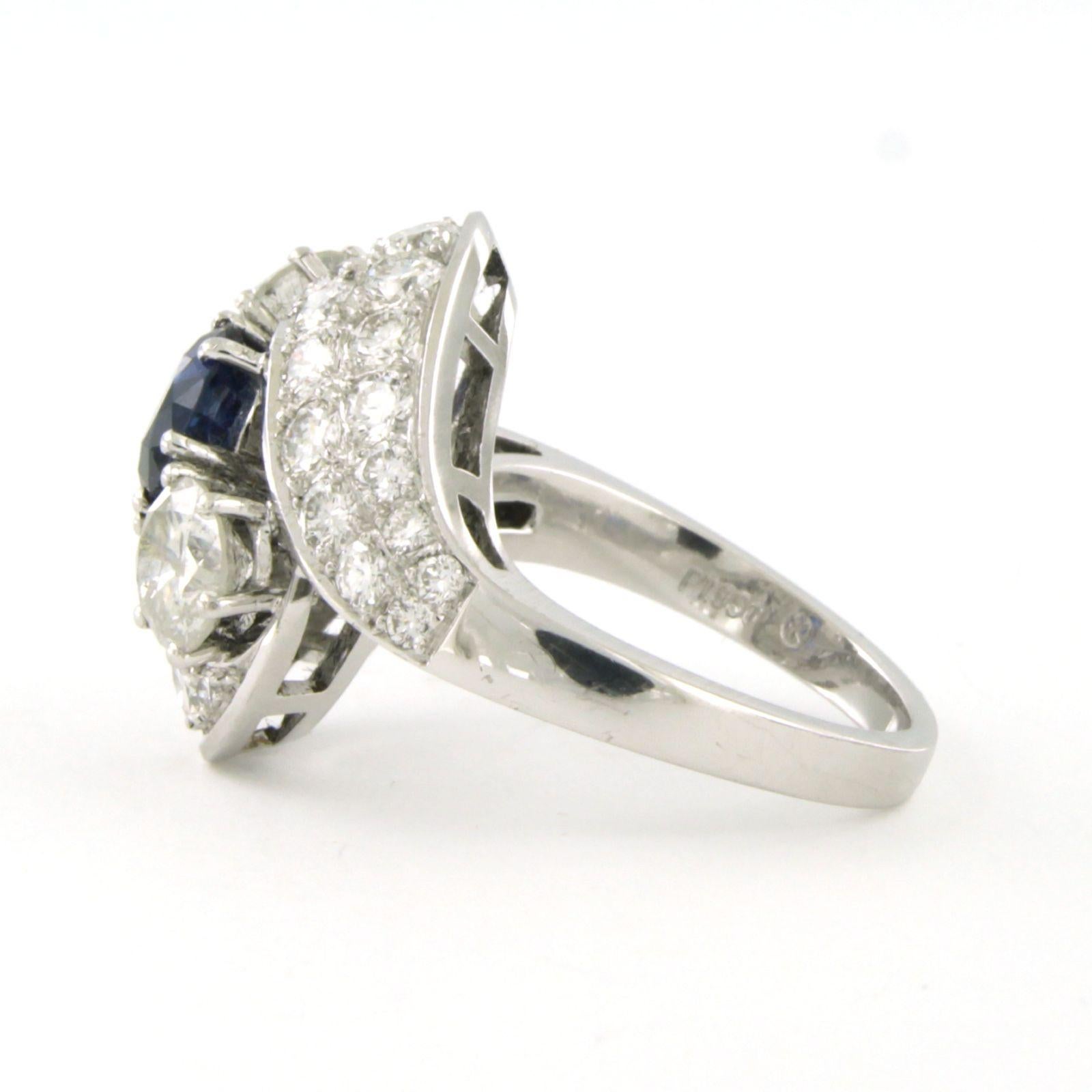 Ring mit Saphiren und Diamanten im Brillantschliff bis zu 2,80ct 18k Gold 10,8 Gramm im Zustand „Hervorragend“ im Angebot in The Hague, ZH