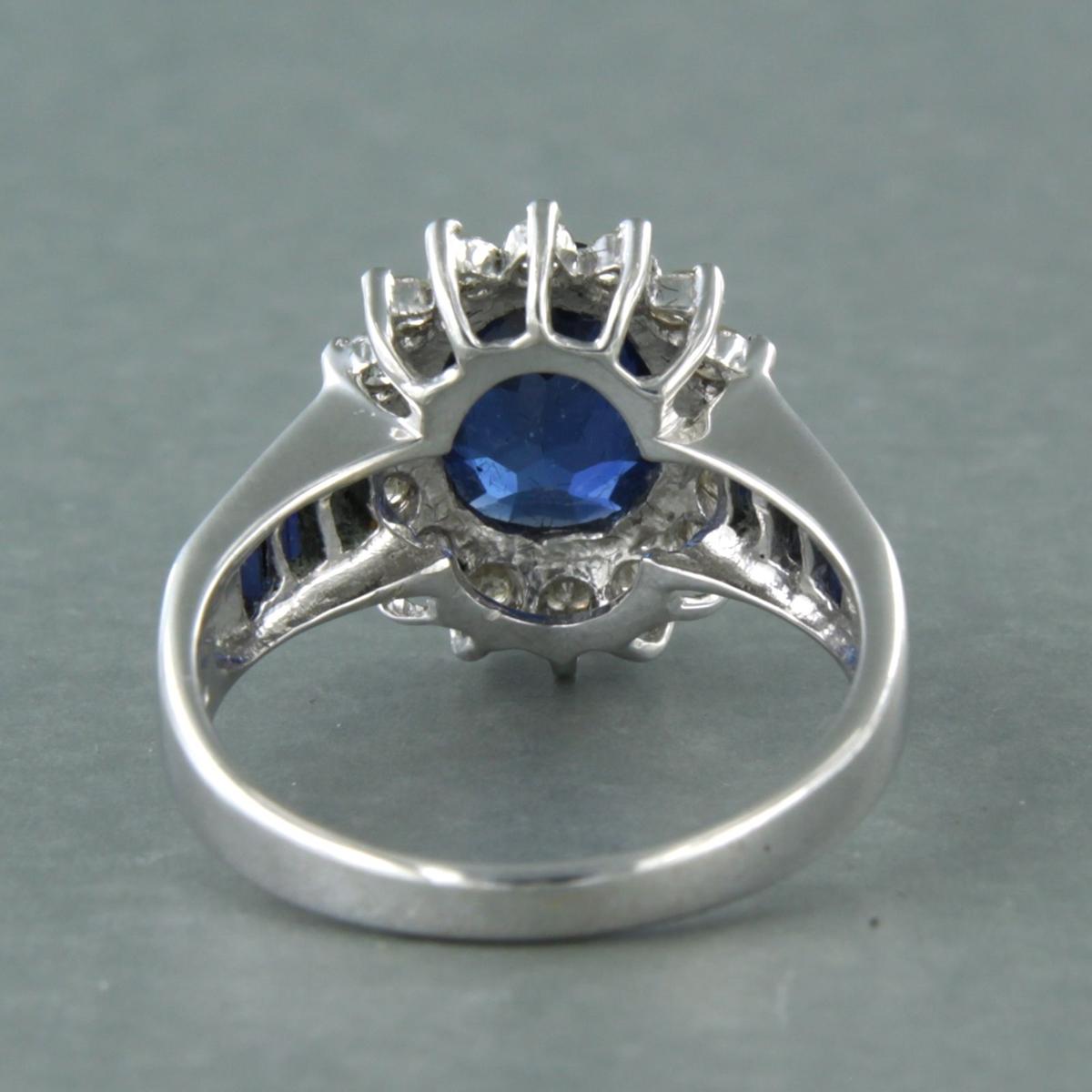 Ring with sapphire and diamond 18k white gold In Excellent Condition For Sale In The Hague, ZH