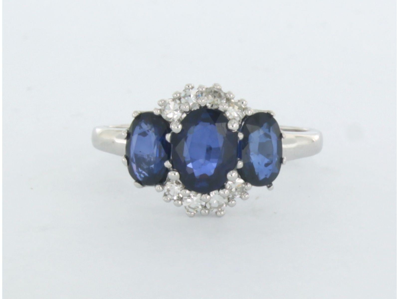 14k white gold ring set with sapphire up to. 1.90ct and single cut diamond up to. 0.18ct - F/G - VS-SI - ring size U.S. 7 - EU. 17.25(54)

detailed description:

the top of the ring is 1.0 cm wide

Ring size U.S. 7 - EU. 17.25(54), ring can be