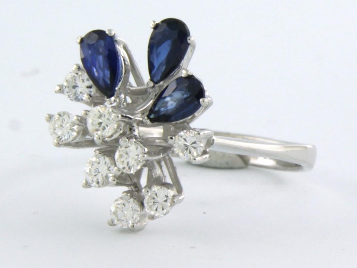 Modern Ring with sapphire and diamonds 14k white gold