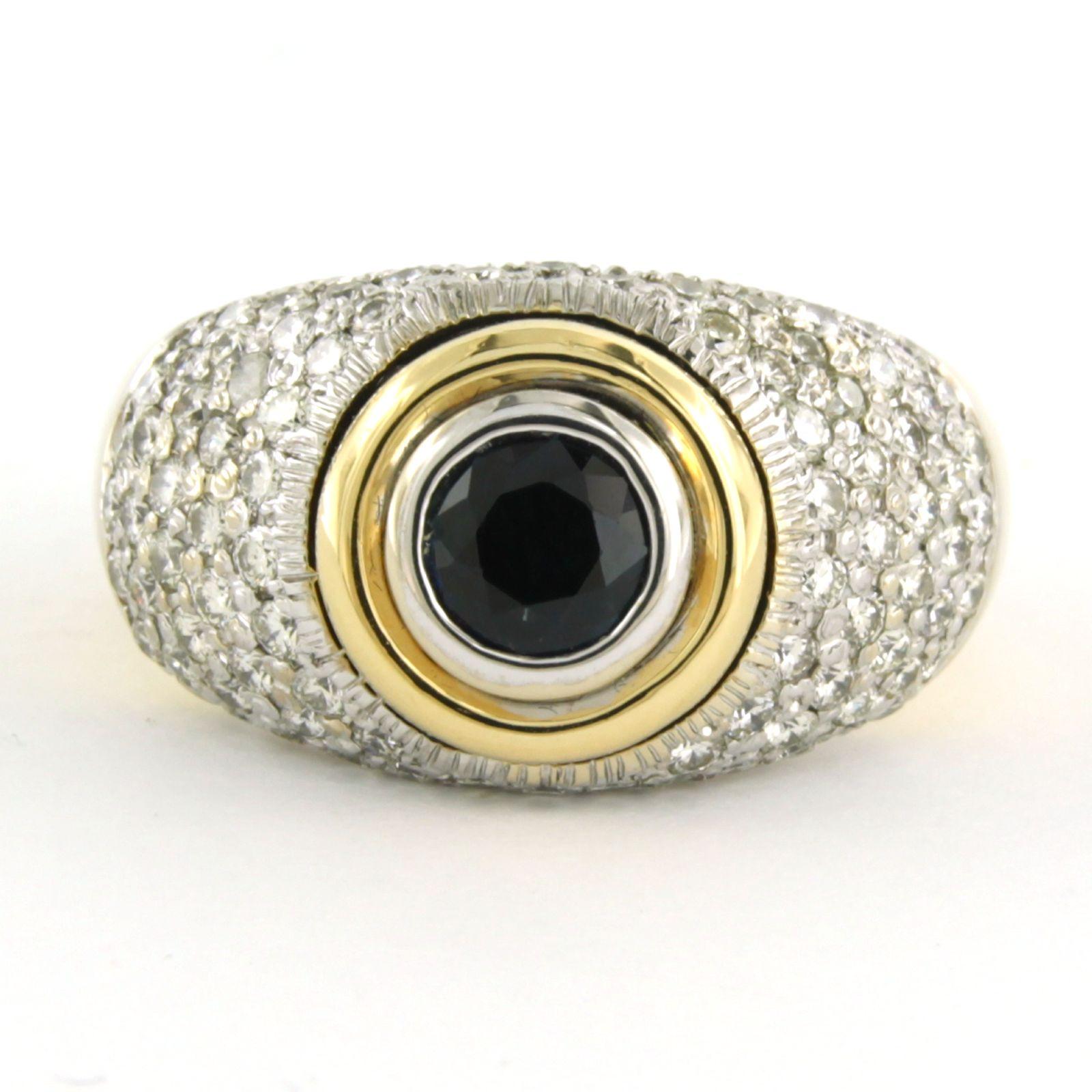 Ring mit Saphiren und Diamanten aus 18 Karat zweifarbigem Gold (Moderne) im Angebot
