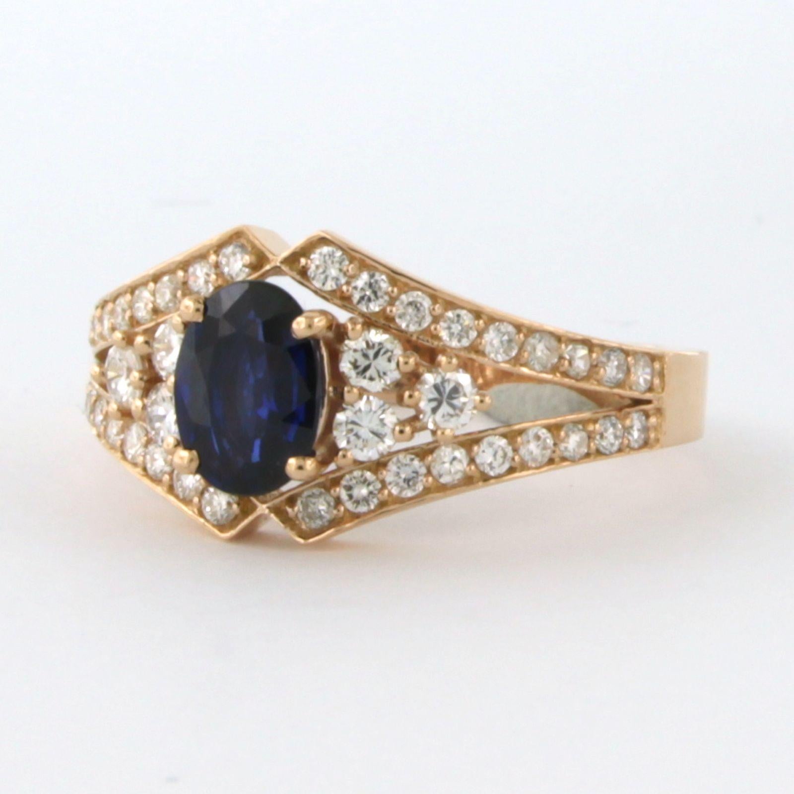 Brilliant Cut Ring with Sapphire and diamonds 18k pink gold