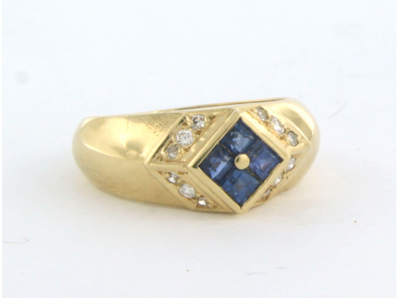 Modern Ring with sapphire and diamonds 18k yellow gold For Sale
