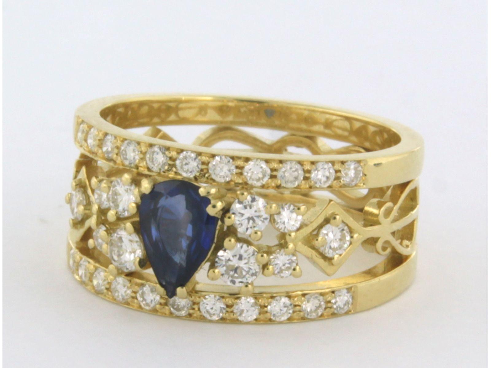Ring with sapphire and diamonds 18k yellow gold In New Condition For Sale In The Hague, ZH