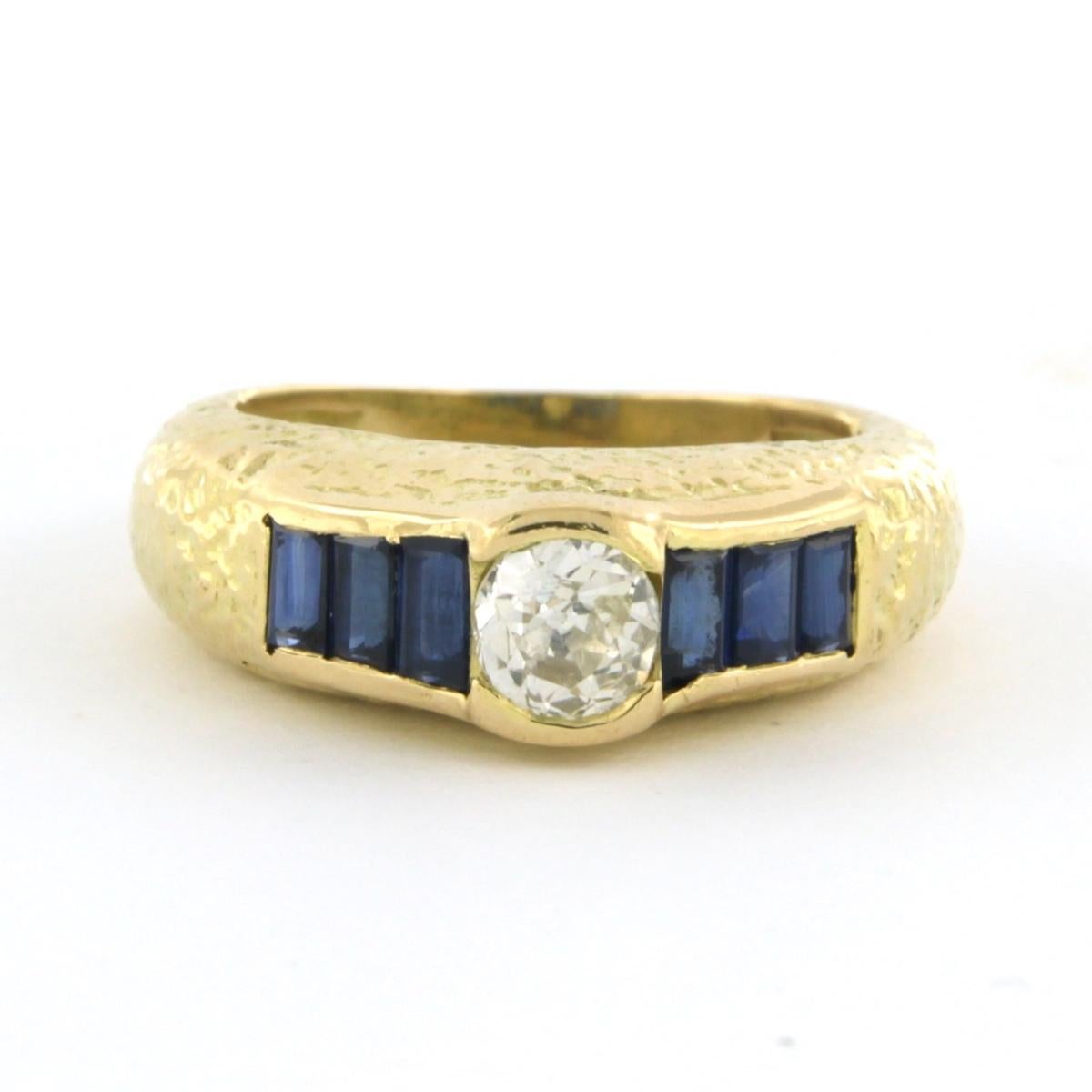 Bague en or jaune 18 carats avec saphir et diamant taille ancienne jusqu'à 0,60 carat en vente 1
