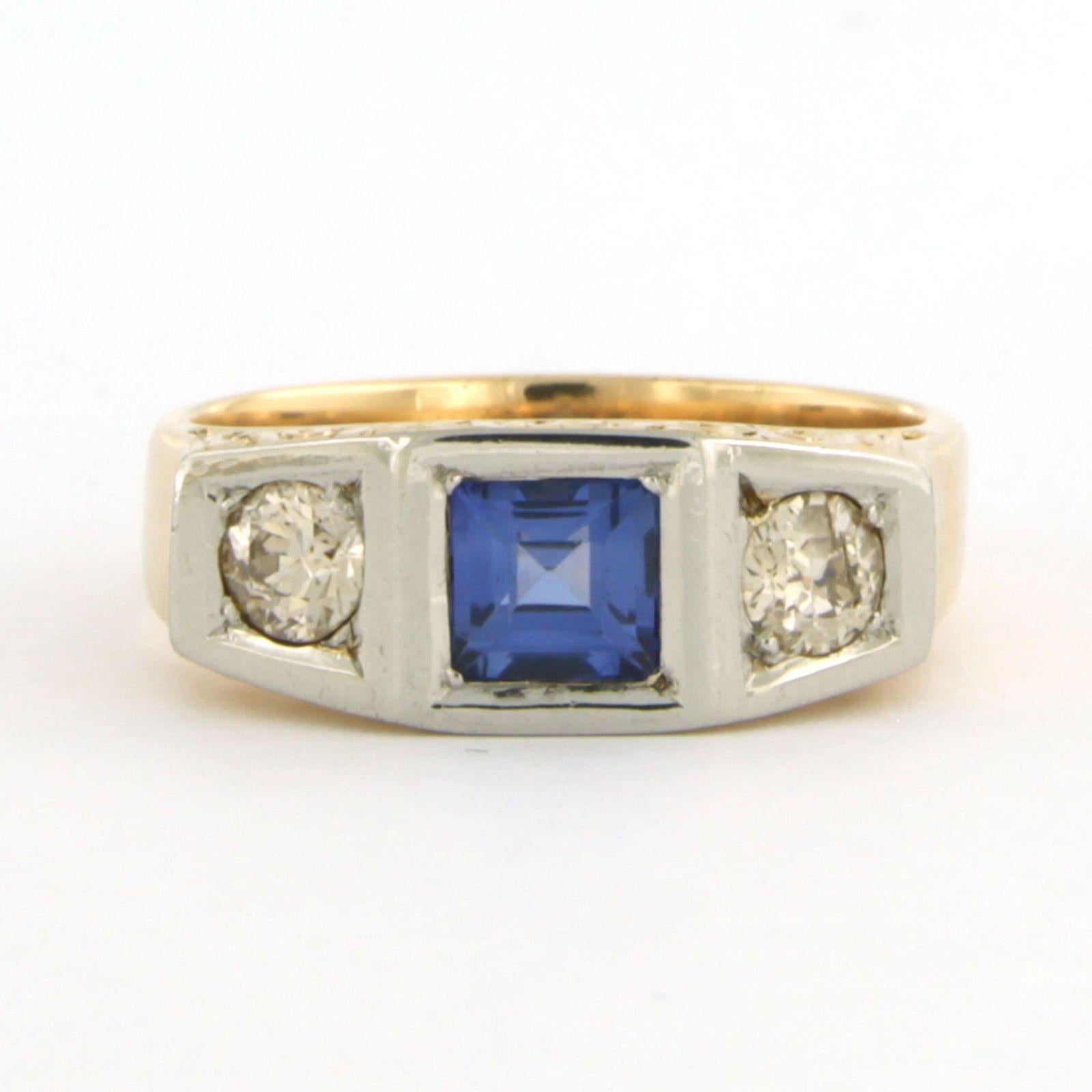 14k yellow gold with platinum ring set with a sapphire in the center. 0.65ct and old mine cut diamond up to. 0.40ct – K/L – SI – ring size U.S. 7 – EU. 17.25(54)

detailed description:

The top of the ring is 7.1 mm wide and 4.1 mm high

Ring size