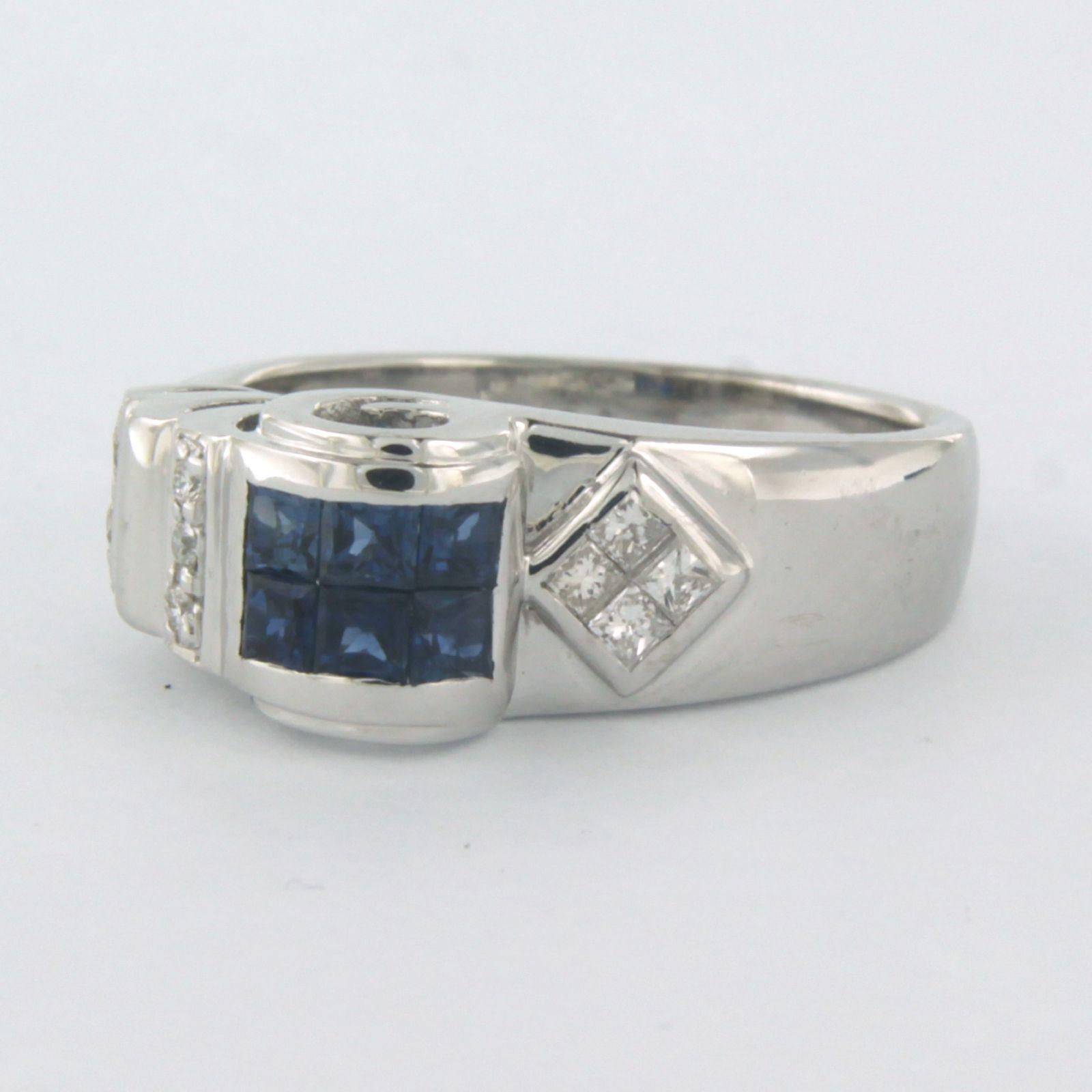 Princess Cut Ring with sapphire and princess/ brilliant cut diamonds up to 0.20ct 18k gold For Sale