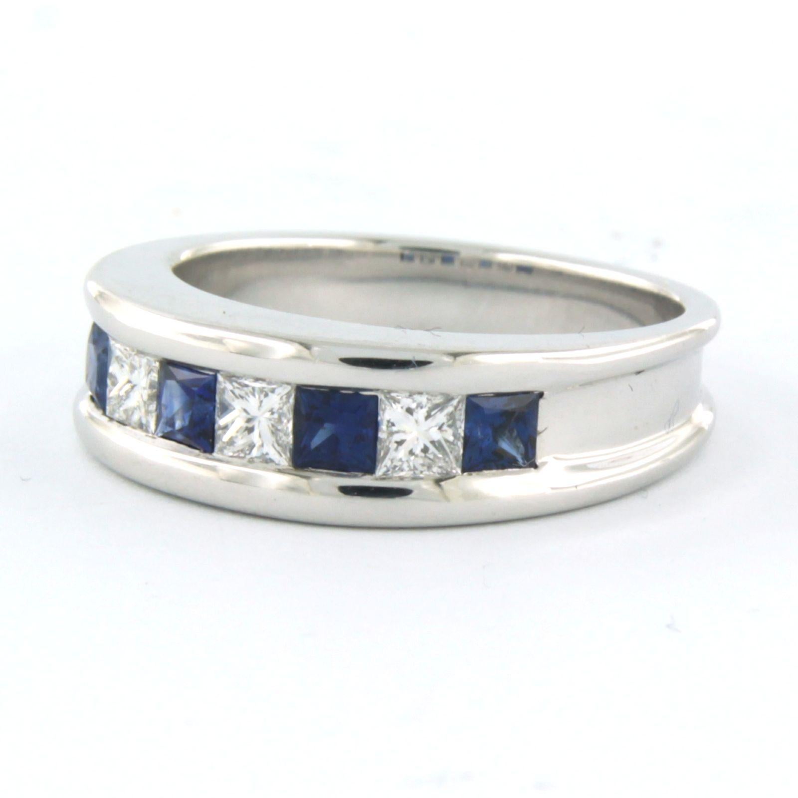 Ring with Sapphire and princess cut diamonds up to 0.38ct 18k gold 7.8 grams In Excellent Condition For Sale In The Hague, ZH
