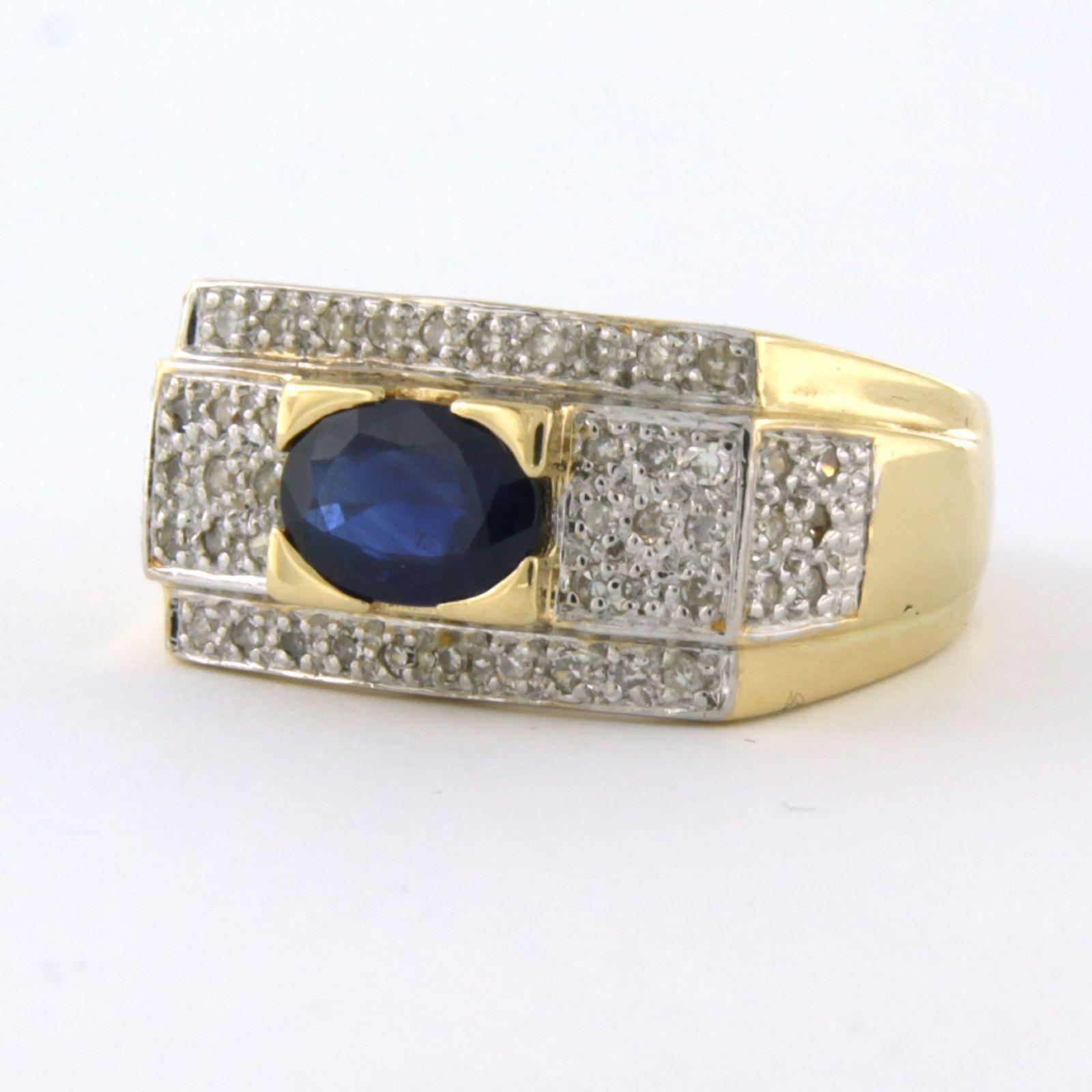 Ring with sapphire and single cut diamonds up to 0.25ct 18k bicolour gold In Excellent Condition For Sale In The Hague, ZH