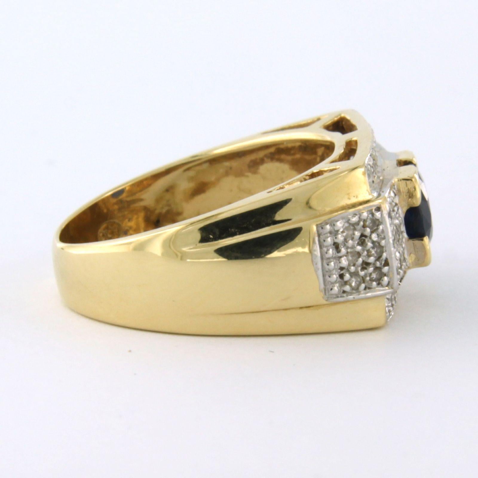Ring with sapphire and single cut diamonds up to 0.25ct 18k bicolour gold In Excellent Condition For Sale In The Hague, ZH