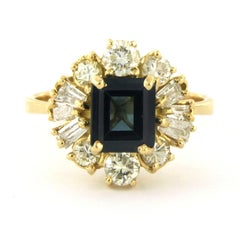 Bague avec saphir, diamants taillés en pointe et en brillant jusqu'à 1,00ct Or 18k