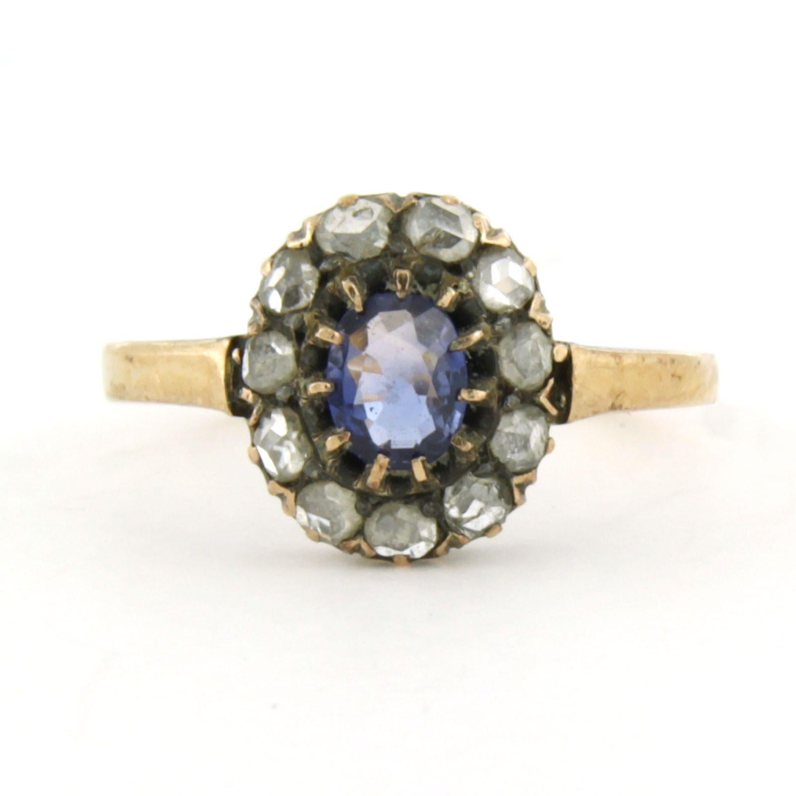 Bague en or jaune 14k sertie de saphir jusqu'à 0.20ct et de diamants taille rose jusqu'à 0.20ct - G/H - SI - taille de bague US 5 - EU 15.75(49)

description détaillée :

La partie supérieure de l'anneau mesure 1,0 cm de large et 4,3 mm de