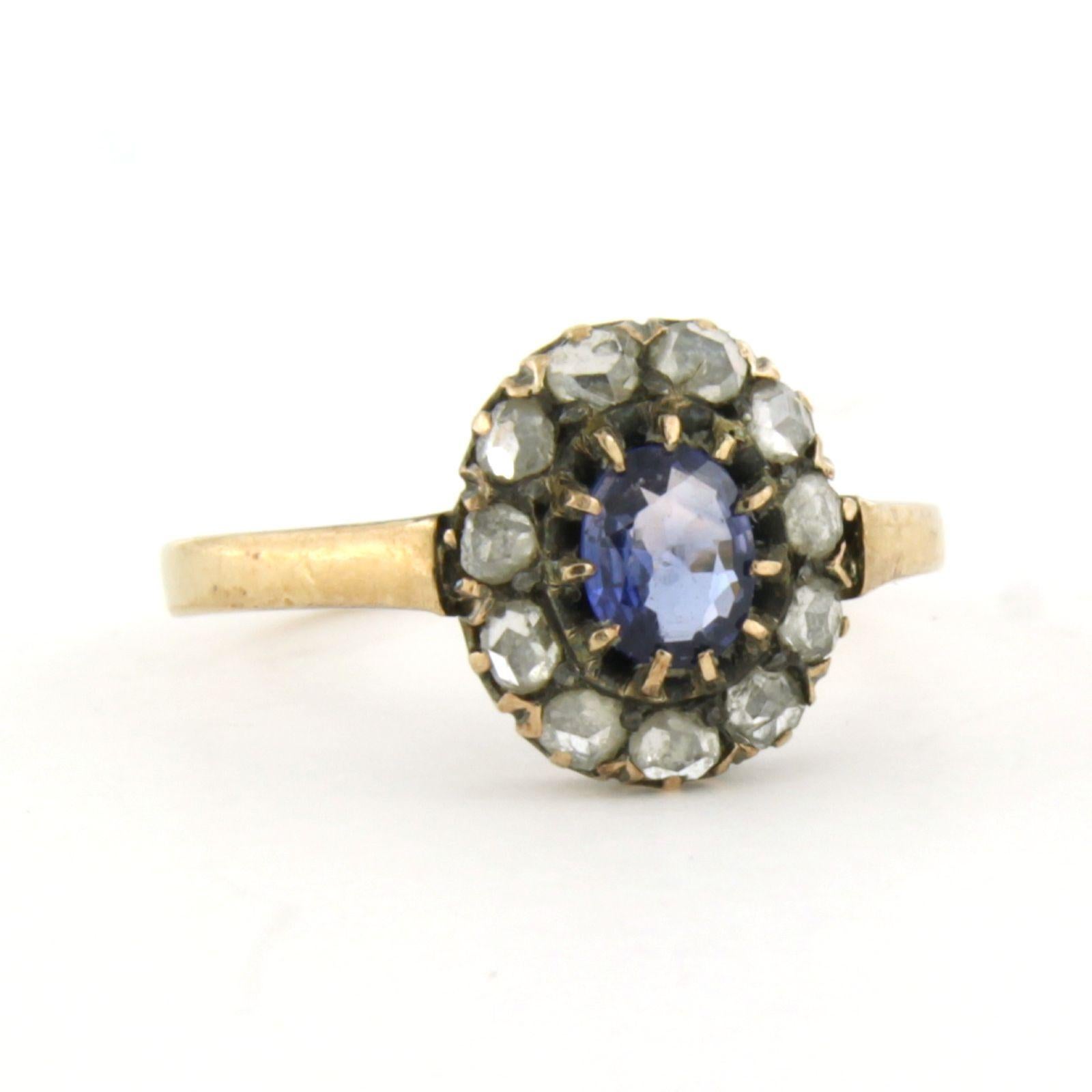 Début de l'époque victorienne Bague avec saphir jusqu'à 0,20ct et diamants taille rose jusqu'à 0,20ct Or 14k en vente