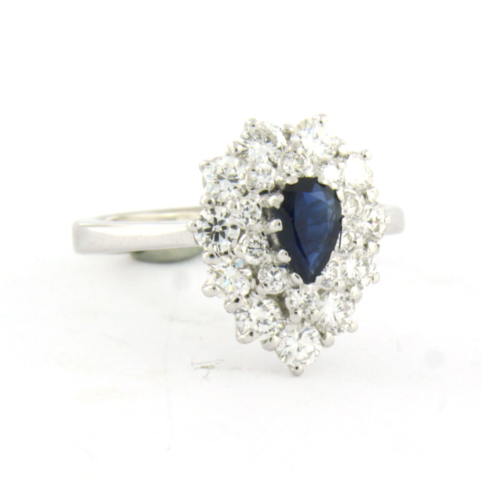 Bague avec saphir jusqu'à 0,65ct et diamants taille brillant jusqu'à 0,90ct Or 18k en vente 1