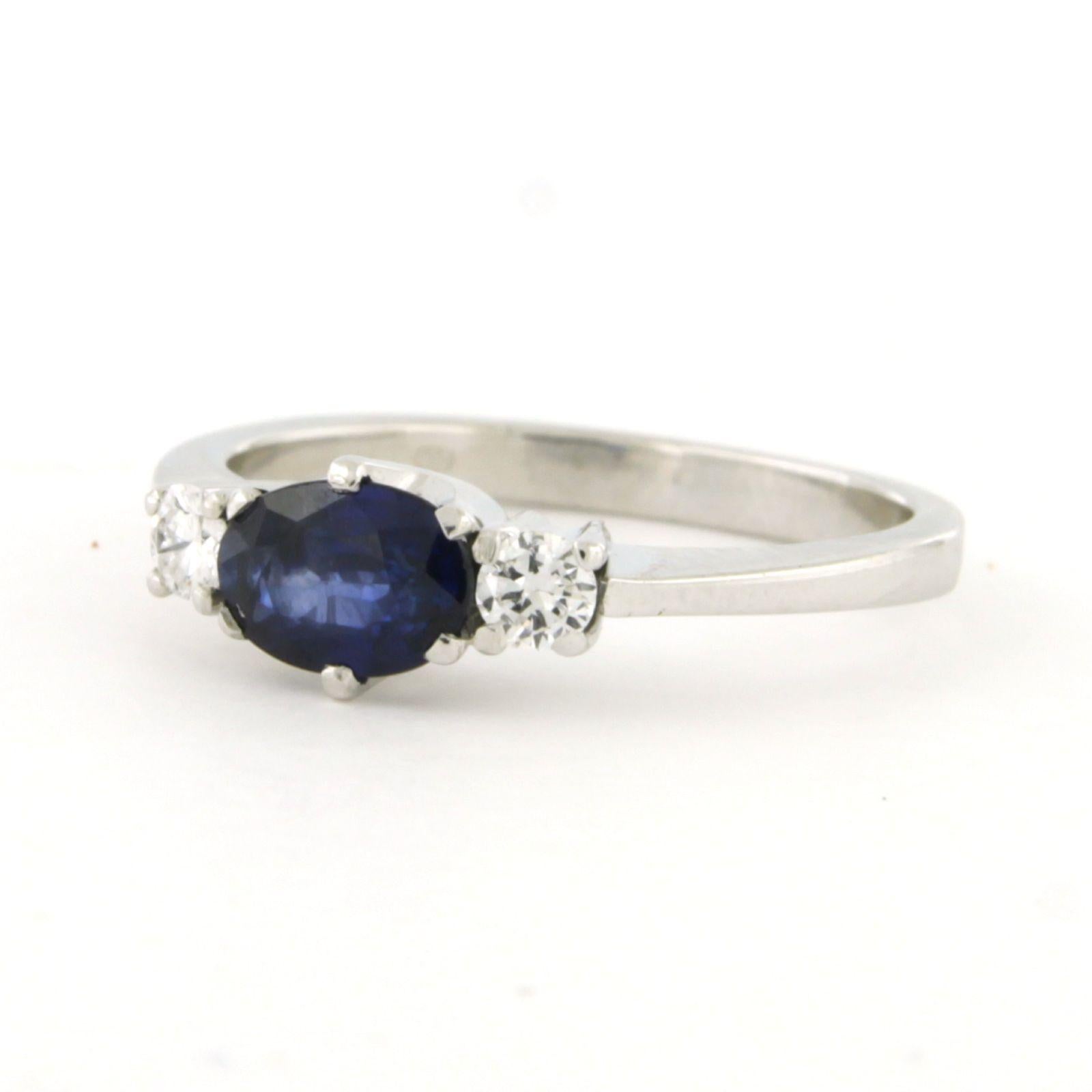 Brilliant Cut Ring with sapphire up to 0.76ct and brilliant cut diamond up to 0.20ct 18k gold For Sale