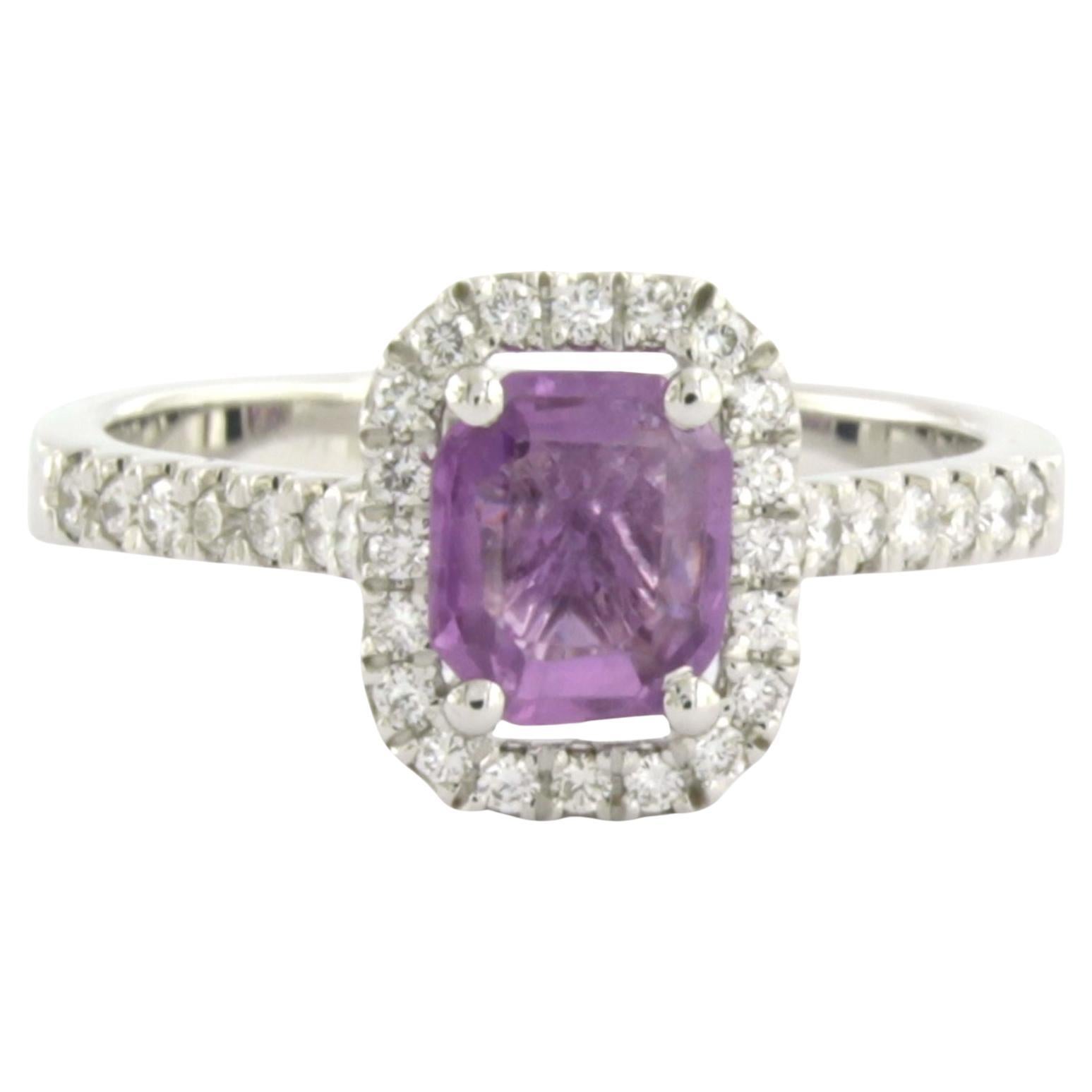 Ring with sapphire up to 1.05ct and brilliant cut diamonds up to 0.28ct 18k gold For Sale