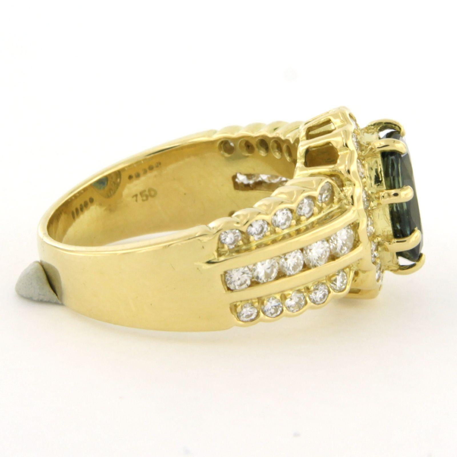 Ring mit Saphiren bis zu 1,65ct und Diamanten im Brillantschliff bis zu 1,00ct 18k Gold (Moderne) im Angebot