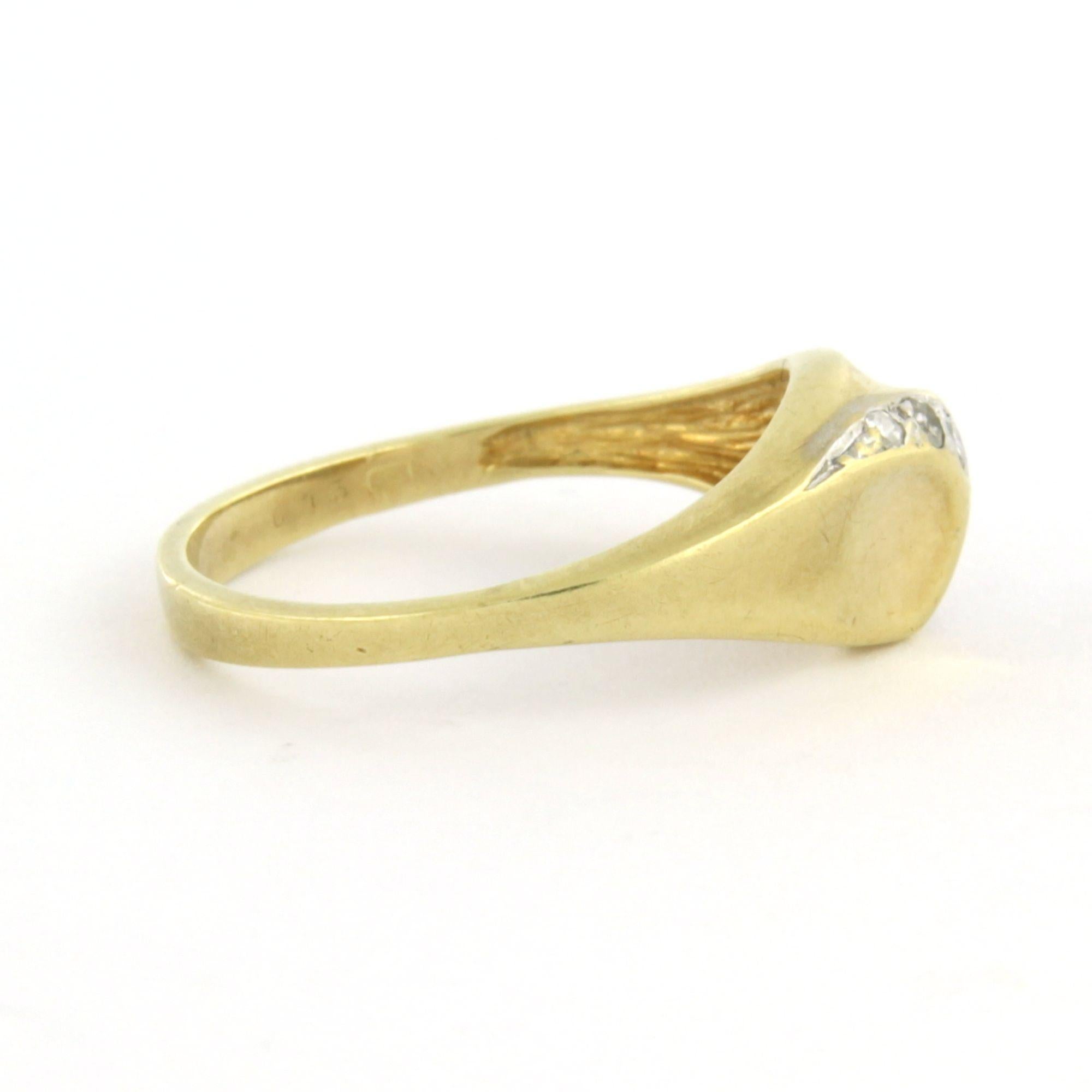 14k bicolor gold ring with a single-cut diamond up to 0.10 ct – F/G - VS/SI - ring size US 5.25 - EU 16 (50)

Detailed description

The top of the ring is 7.5 mm wide and 4.3 mm high.

Ring size US 5.25 - EU 16 (50). The ring can be enlarged or