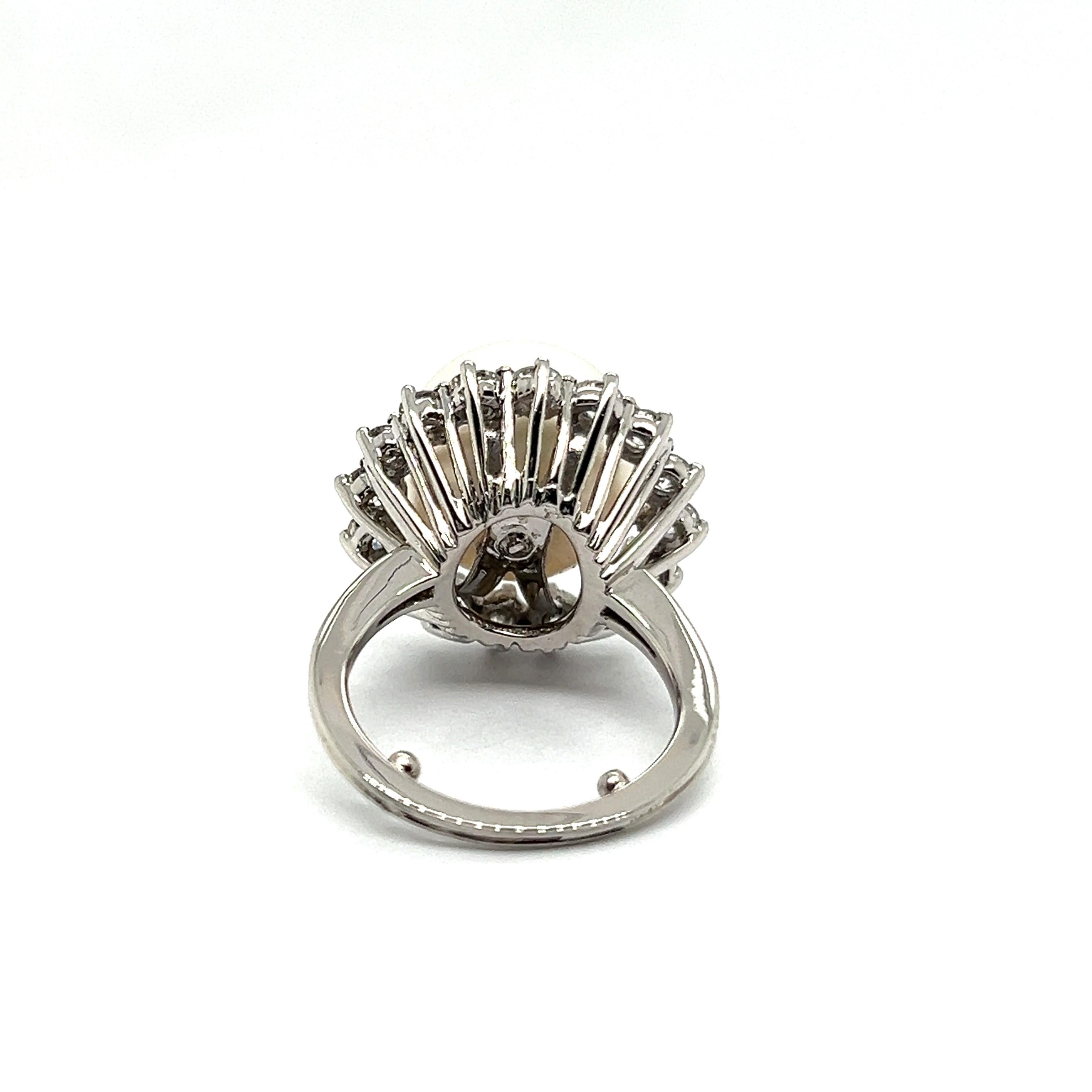 Ring with South Sea Cultural Pearl & Diamonds in 18 Karat White Gold For Sale 5