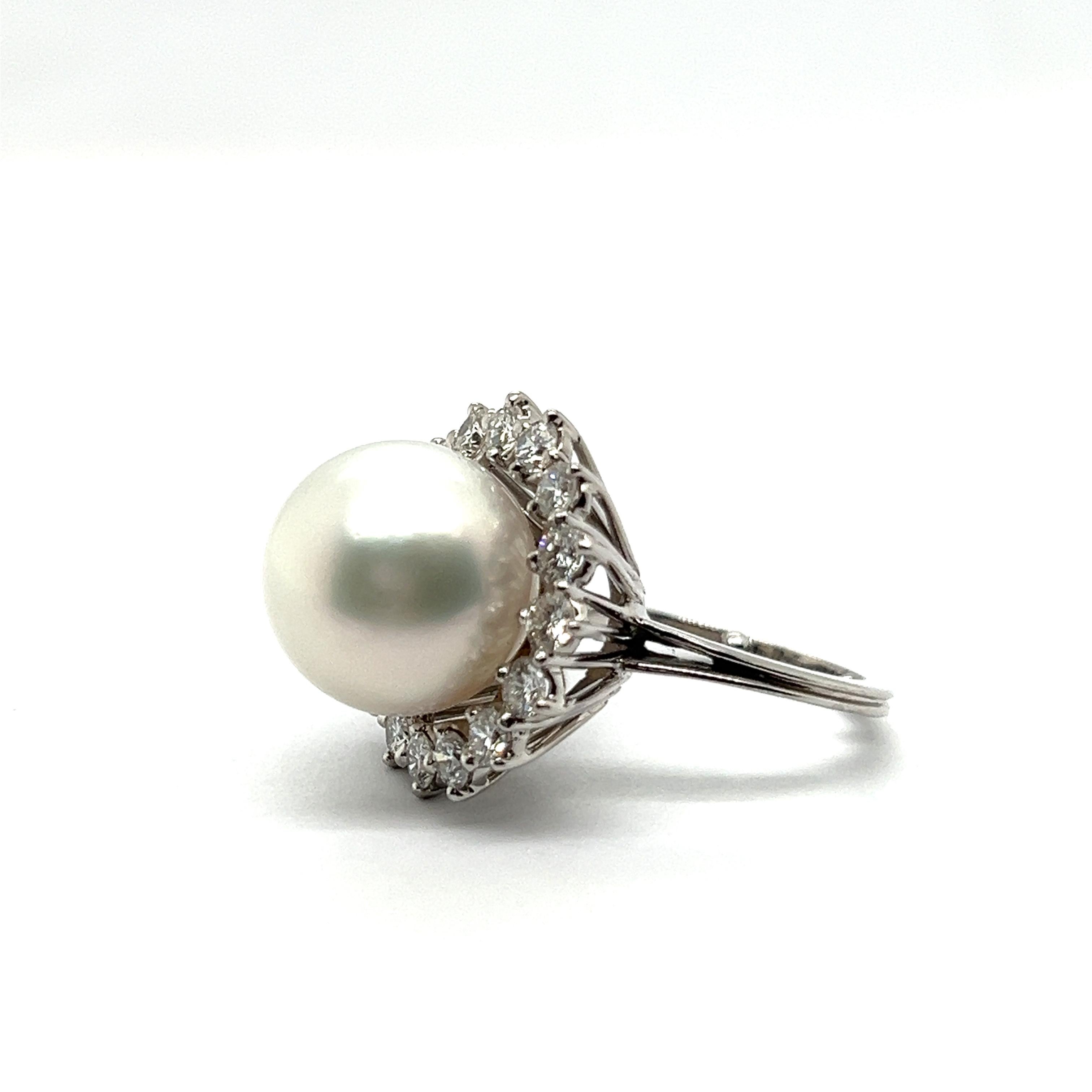 Modern Ring with South Sea Cultural Pearl & Diamonds in 18 Karat White Gold For Sale