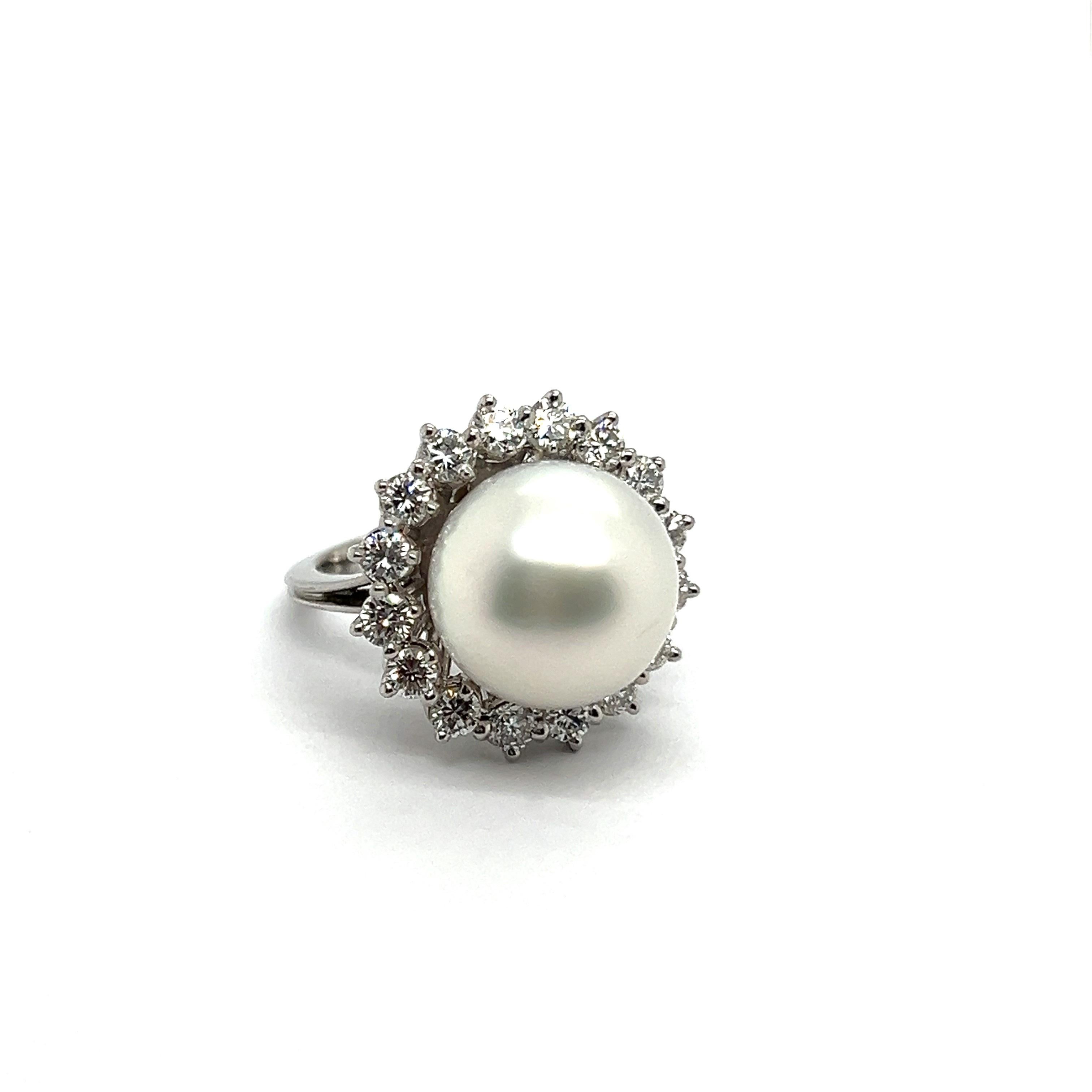 Ring with South Sea Cultural Pearl & Diamonds in 18 Karat White Gold For Sale 2