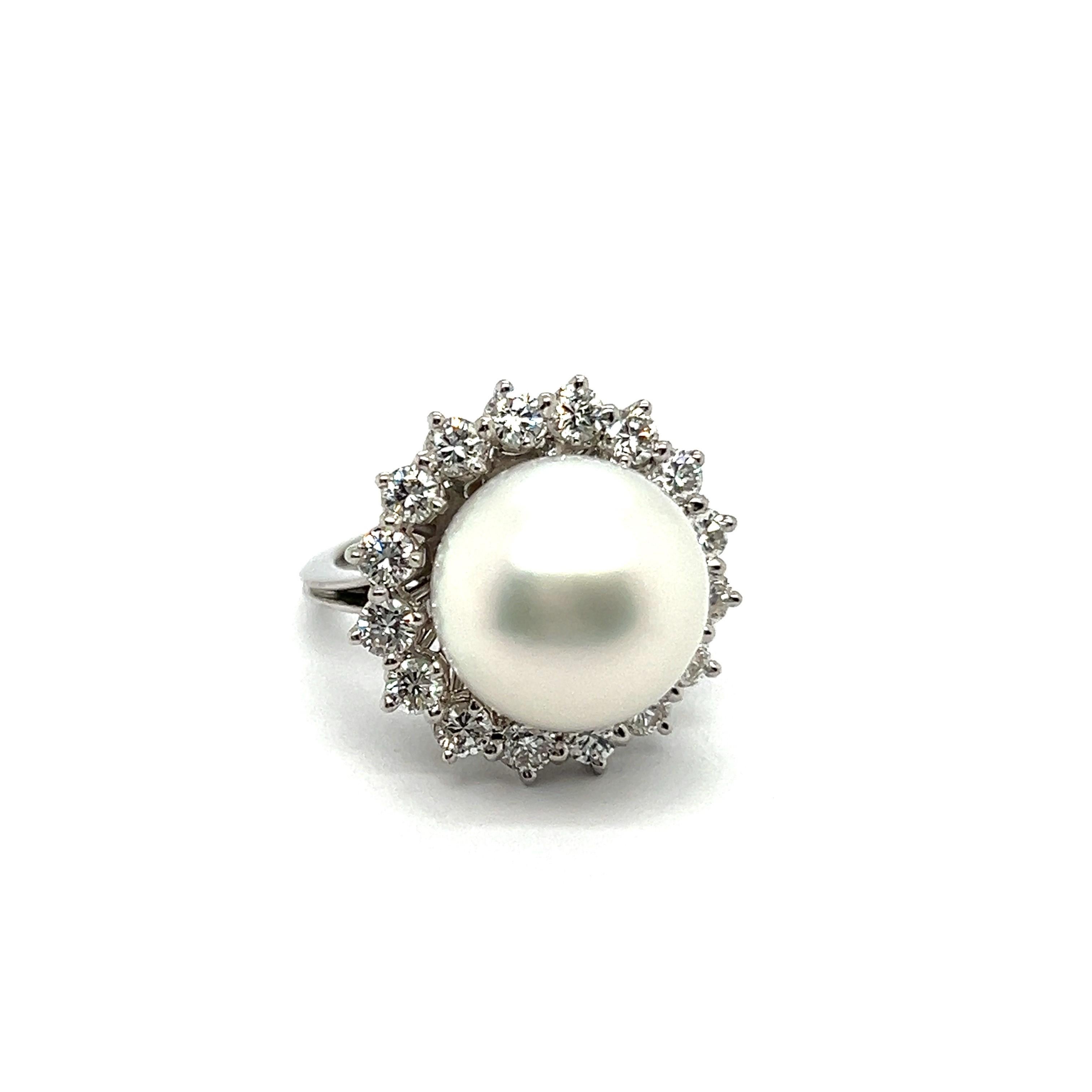 Ring with South Sea Cultural Pearl & Diamonds in 18 Karat White Gold For Sale 3